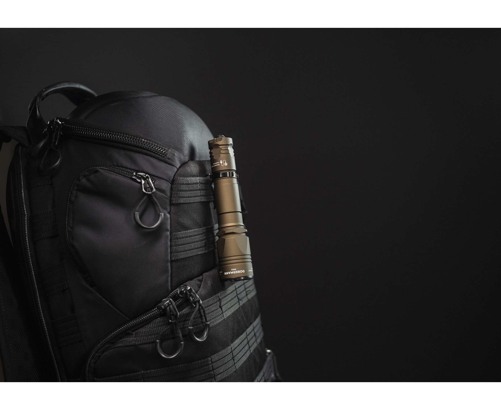 Lanternă Armytek Dobermann Pro Magnet USB Warm Sand - 1400 lumeni