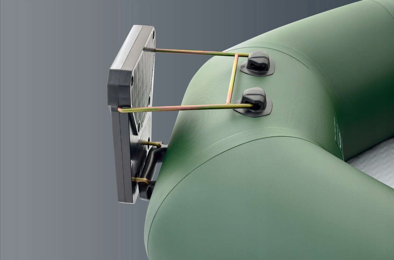 Ponton Kolibri K-240T cu podea rulantă și traversă pentru motor - Green