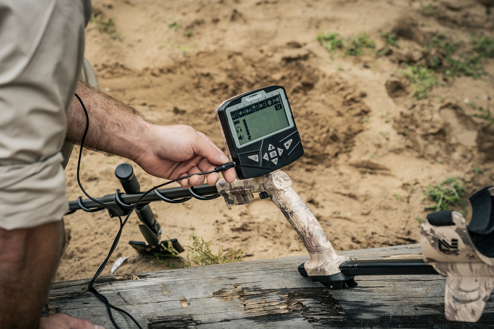 Detector de metale Minelab X-Terra Voyager Tactical