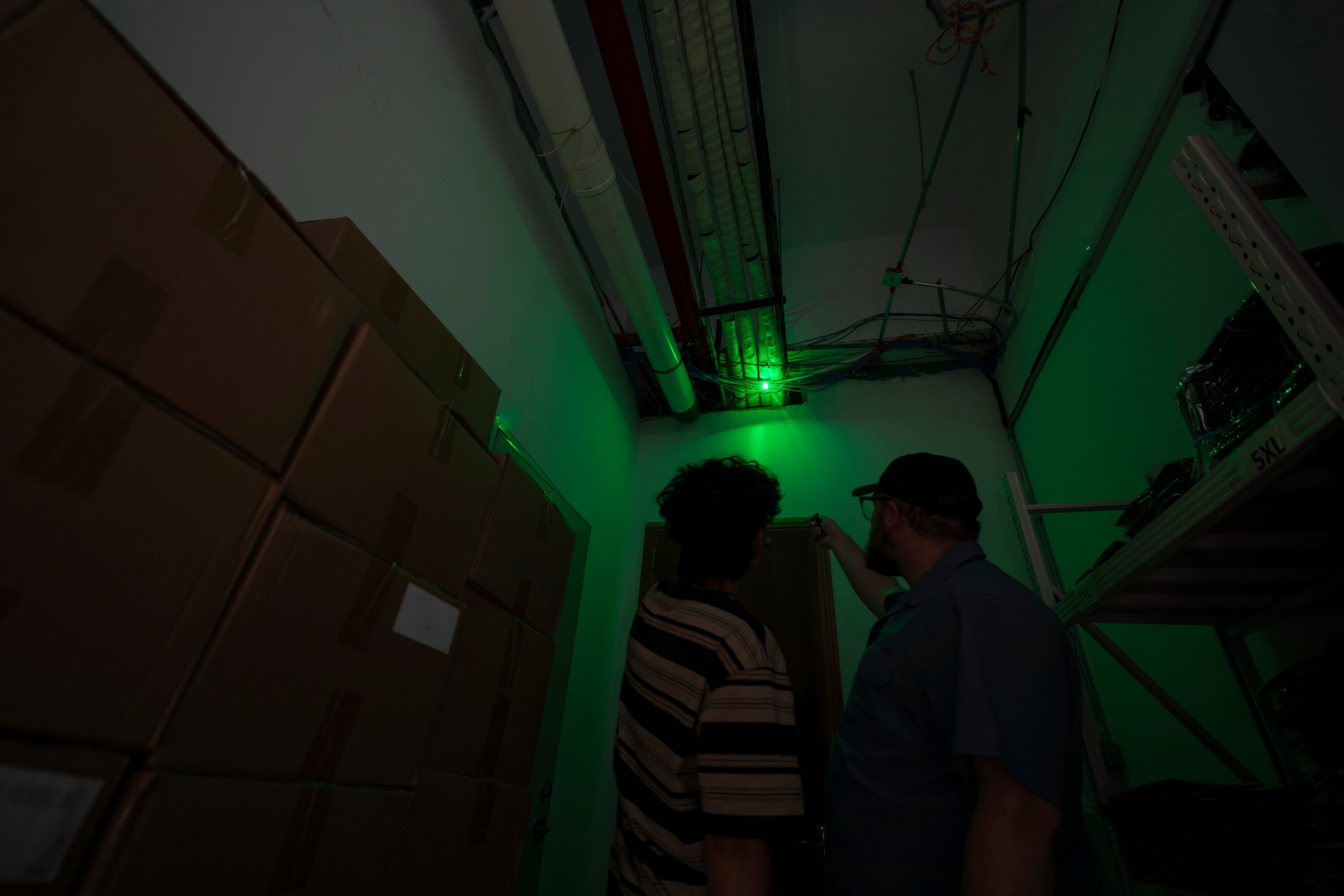 Lanternă Olight ArkPro Class 1 Cool White Phantom Squadron - 1500 lumeni