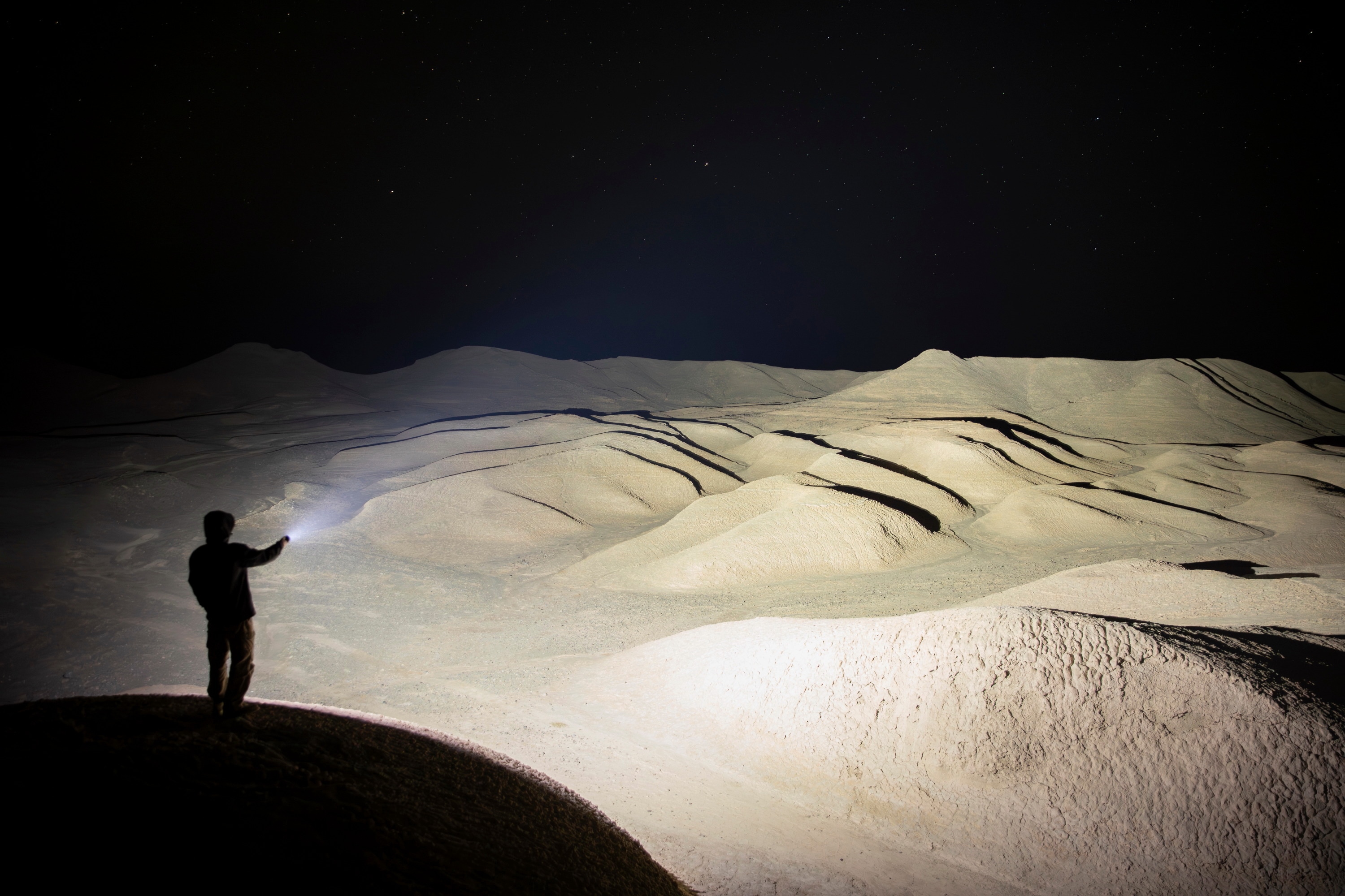 Lanternă reîncărcabilă Olight Marauder Mini 2 Black - 10000 lumeni, raza de acțiune 750 m