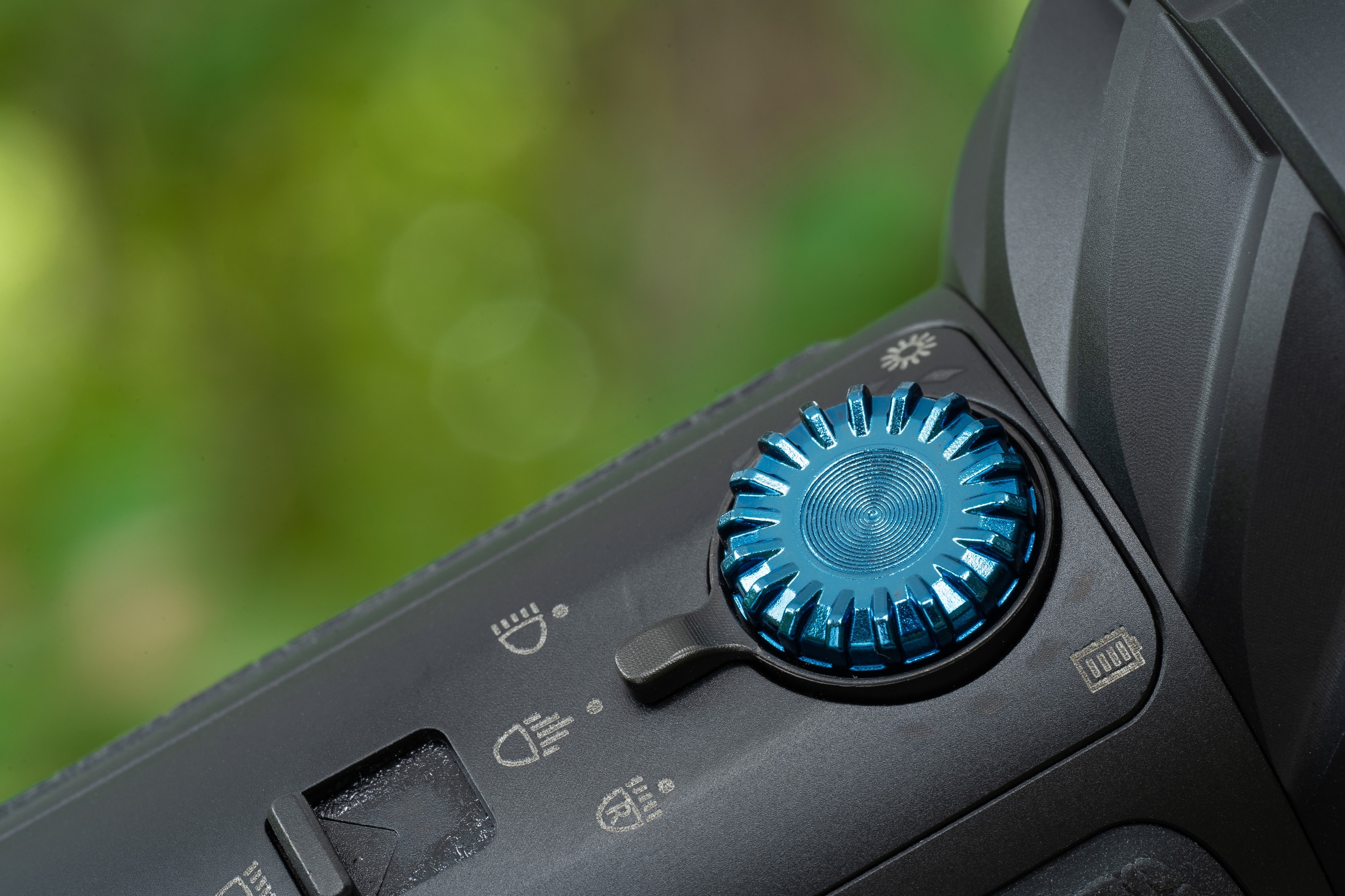 Lanternă reîncărcabilă Olight Marauder Mini 2 Black - 10000 lumeni, raza de acțiune 750 m