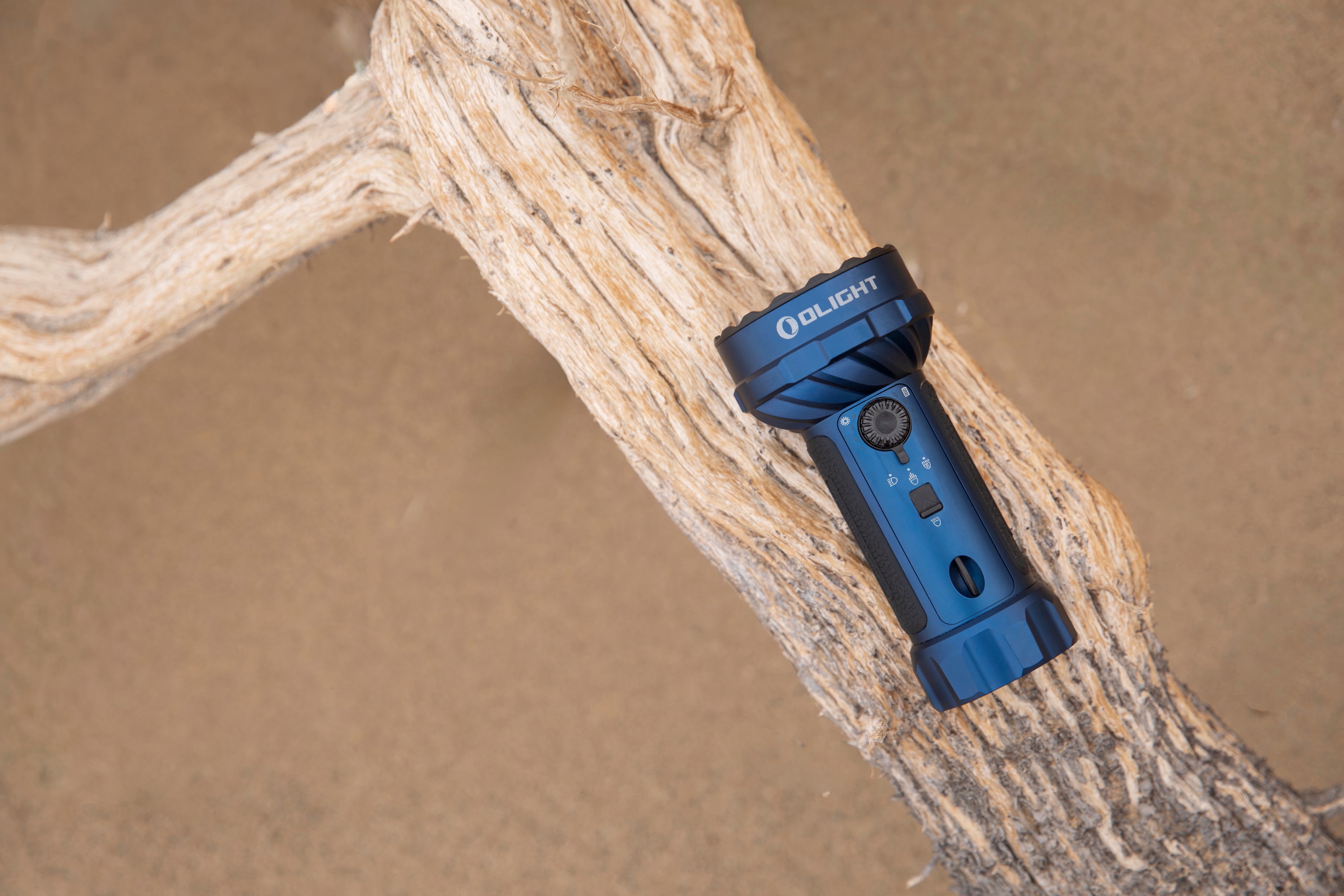 Lanternă reîncărcabilă Olight Marauder Mini 2 Midnight Blue - 10000 lumeni, rază de acțiune 750 m