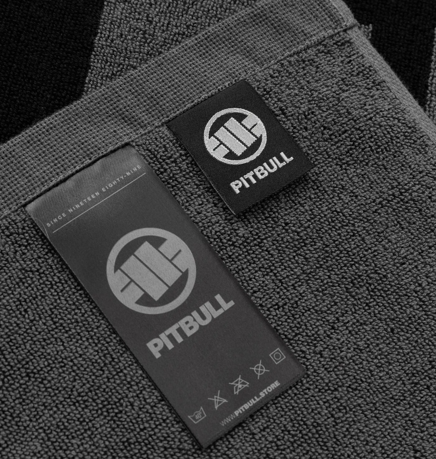 Prosop Pitbull Gym Hilltop 88 x 52 cm - Black/Grey