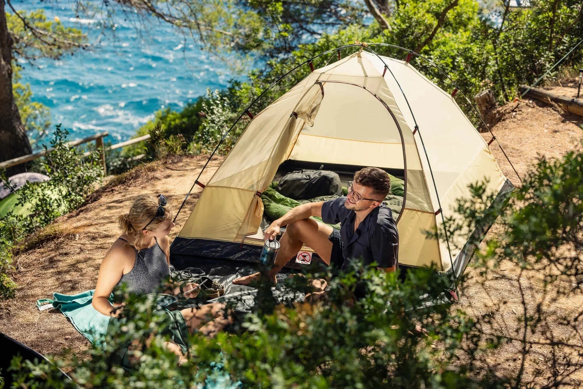 Cort pentru 3 persoane Coleman Darwin Summer 3 Plus