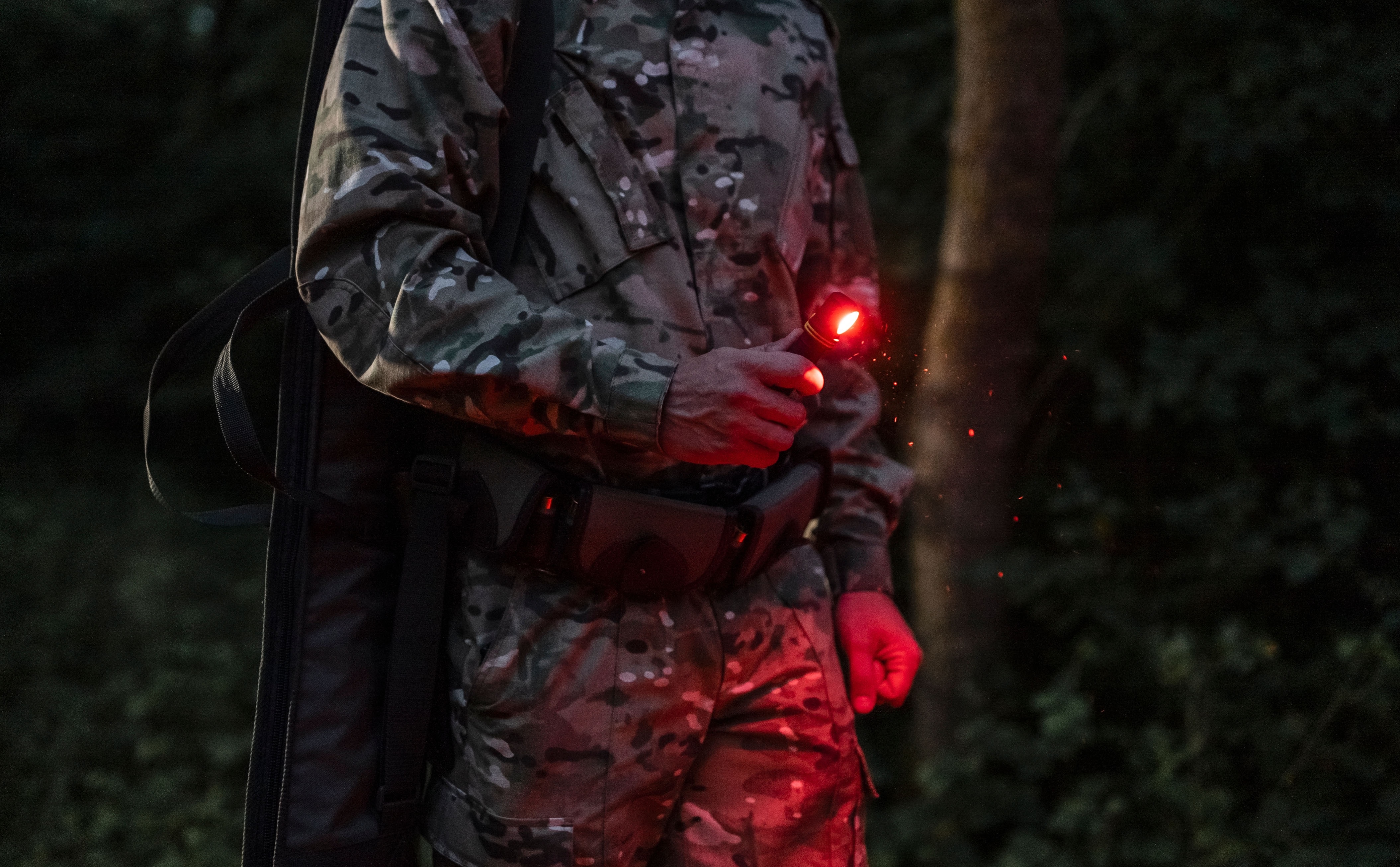 Lanternă frontală și în unghi Armytek Elf C2 Max WR USB-C PCB Warm 2325 lumeni