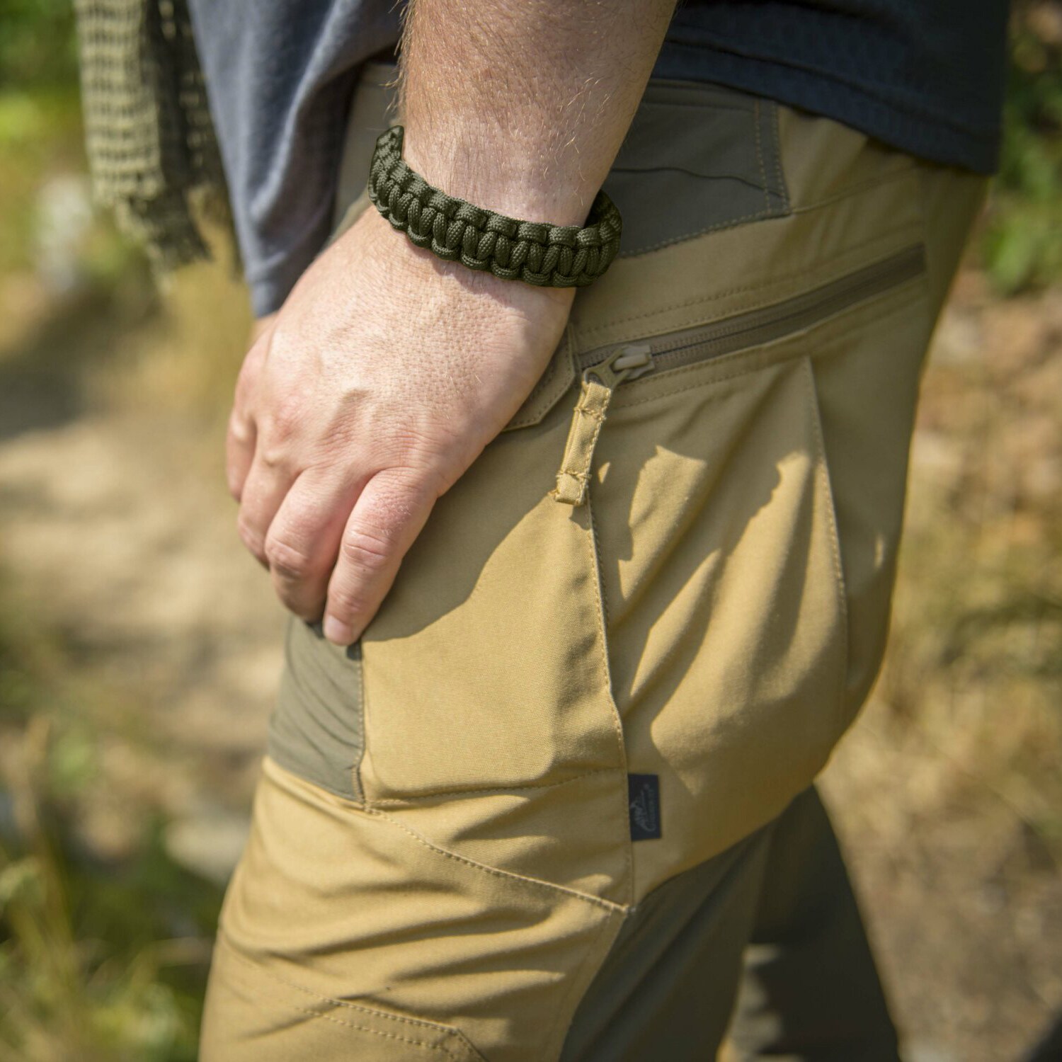 Brățară Paracord Helikon-Tex Survival Bracelet - sistem de închidere tip pin lock dublu - Olive Green
