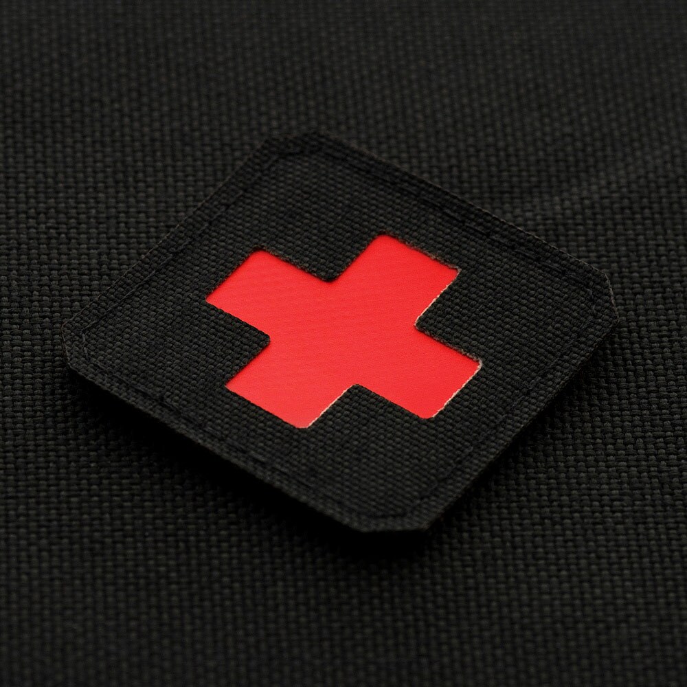 Patch - emblemă medicală M-Tac Medic Cross Laser Cut - Black/Red