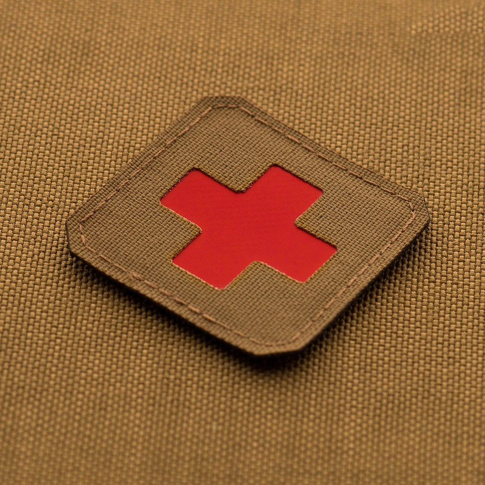 Patch - emblemă medicală M-Tac Medic Cross Laser Cut - Coyot/Red