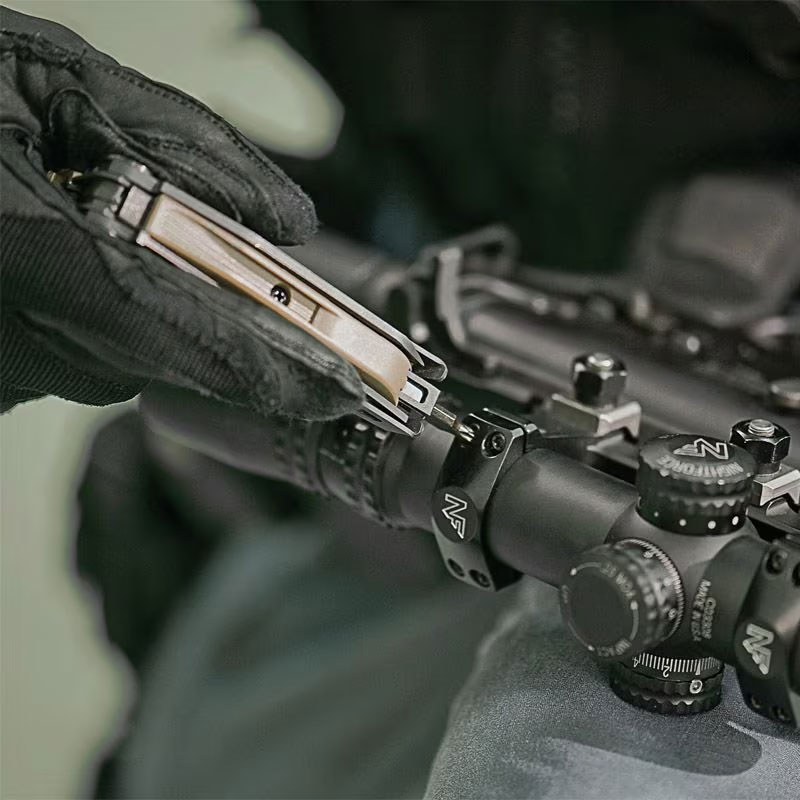 Multitool Leatherman MUT EOD Black Molle cu husă