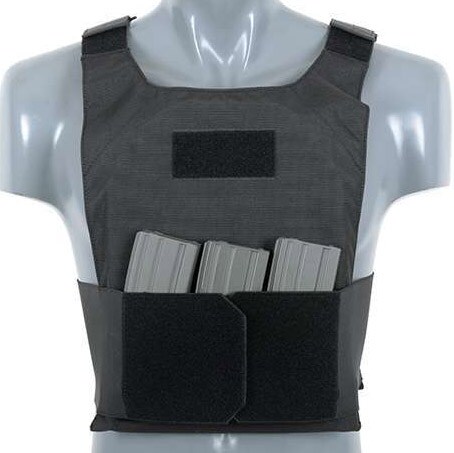 Husă triplă 8Fields pentru încărcătoare M4/M16 - black