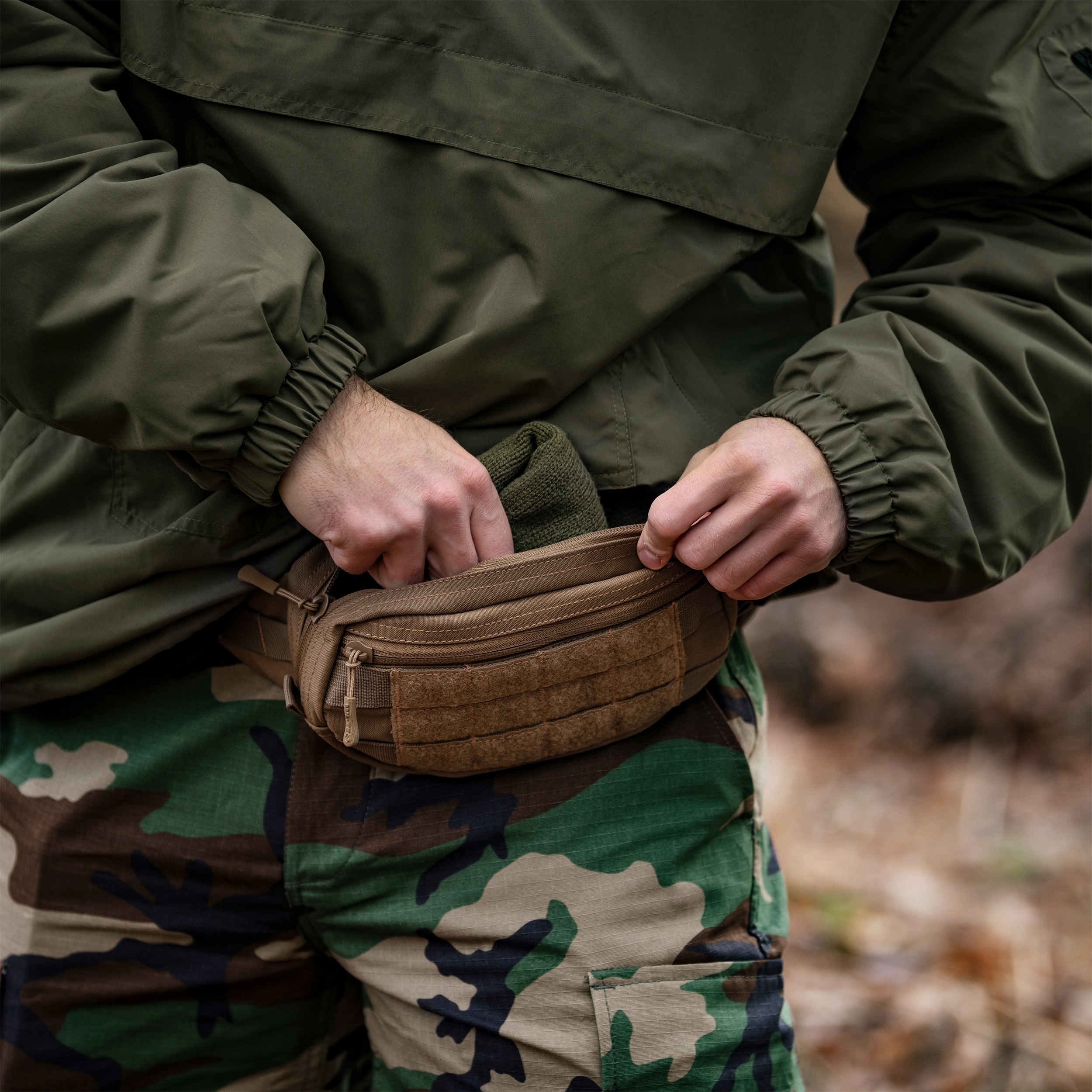 Borsetă de șold Mil-Tec Fanny Pack MOLLE - Coyote