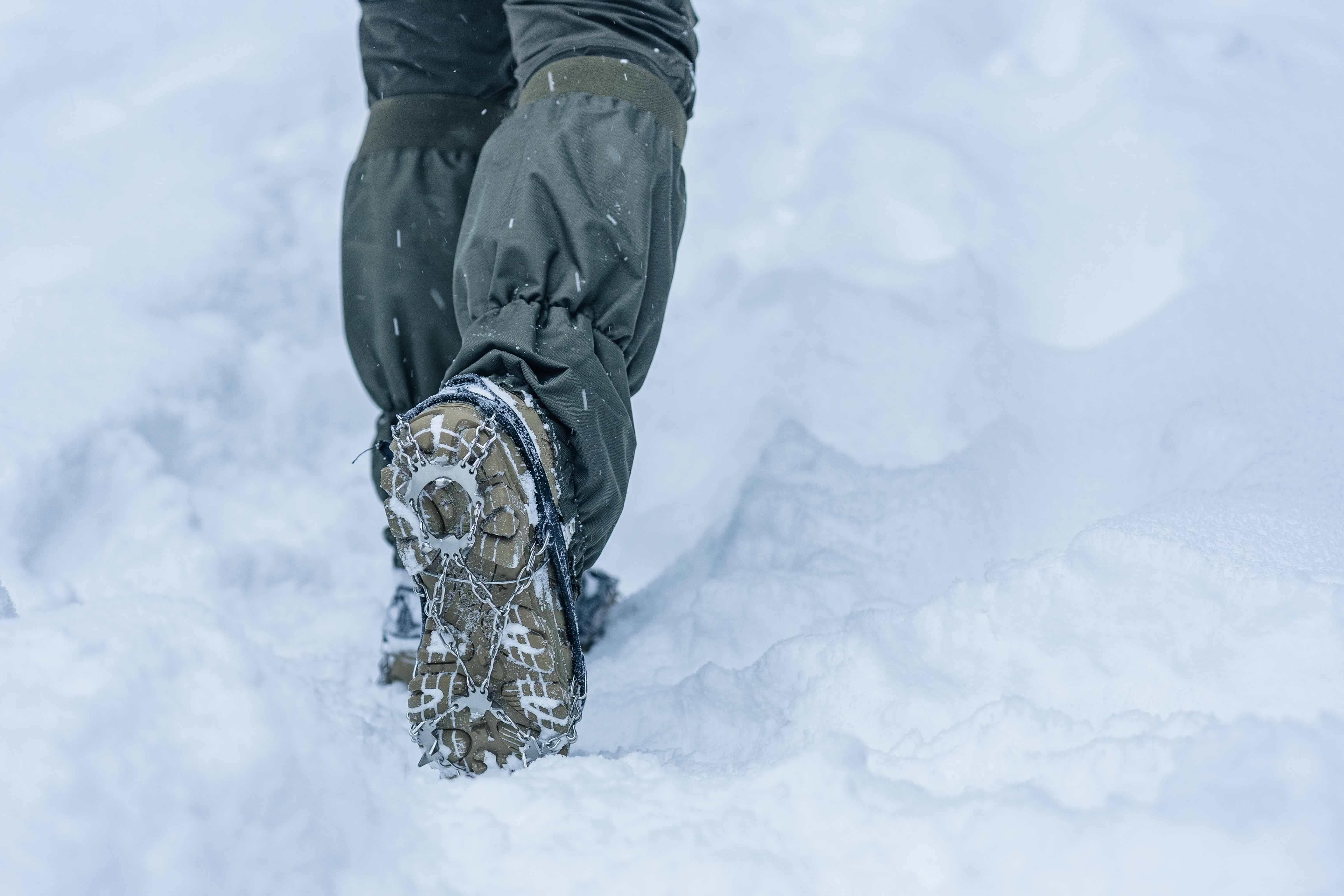 Crampoane anti-alunecare Badger Outdoor Himalaya -Black