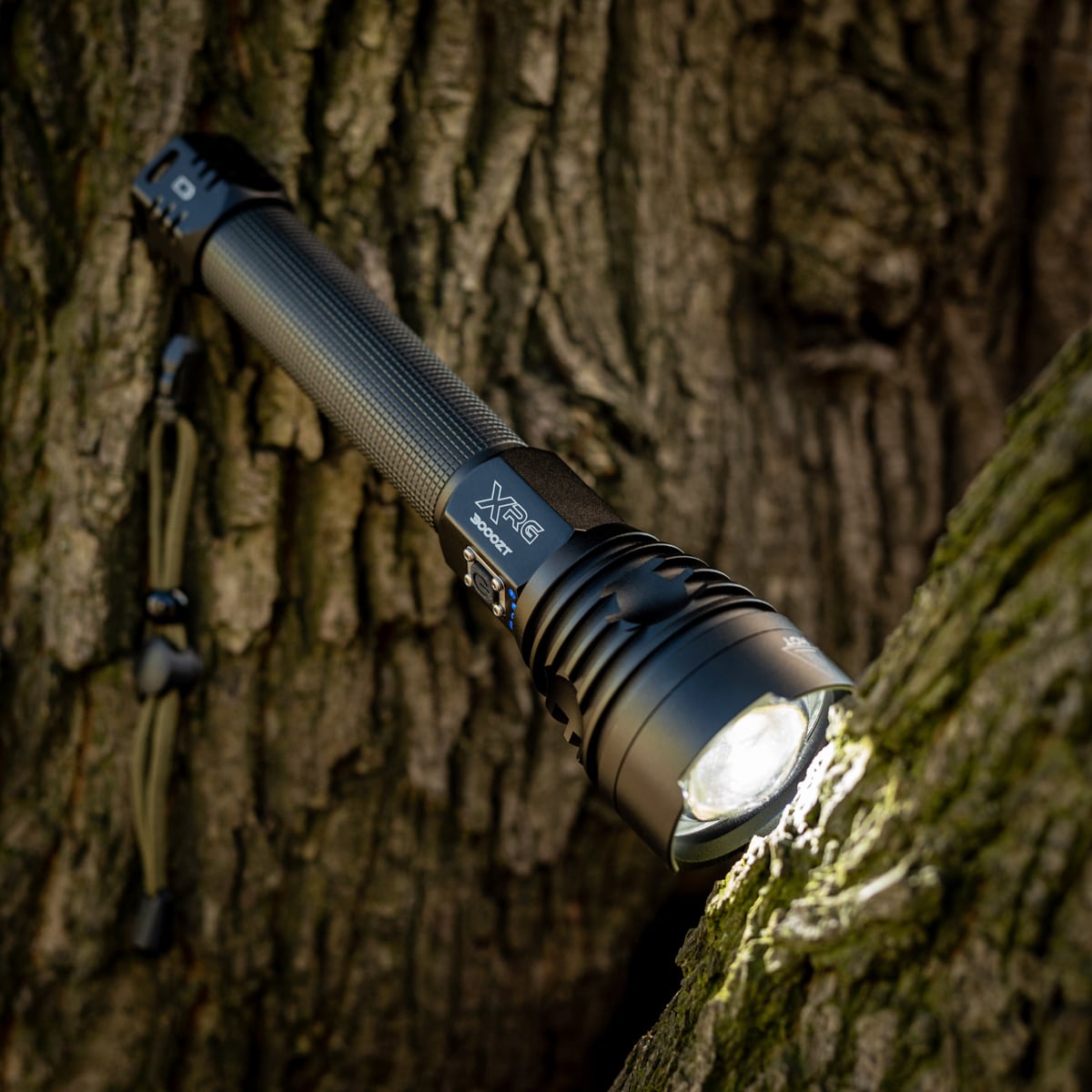 Lanternă reîncărcabilă XRG 3000 Zoom Thrower - 3000 lumeni