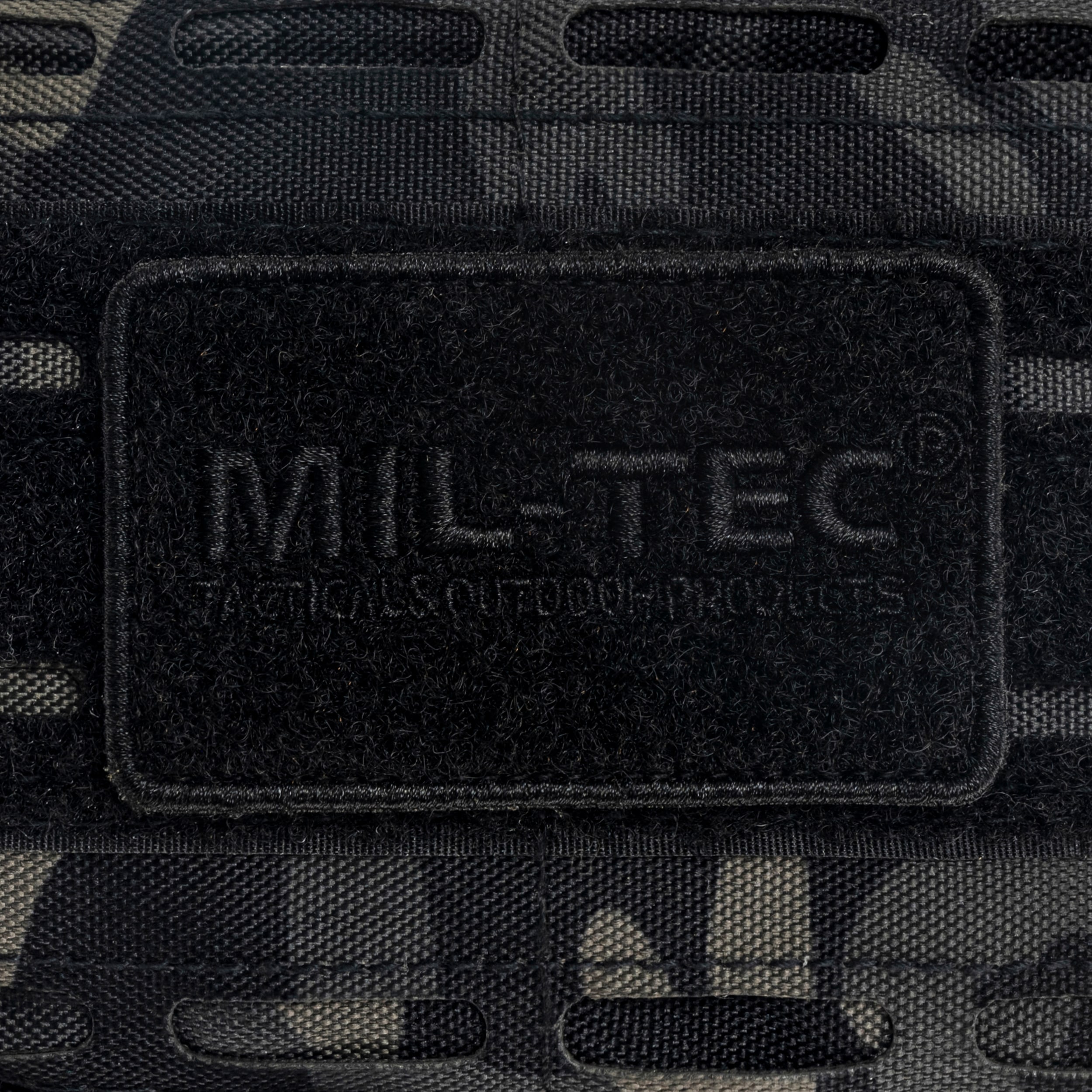 Rucsac Mil-Tec Assault Pack Laser Cut Small 20 l - Dark Camo