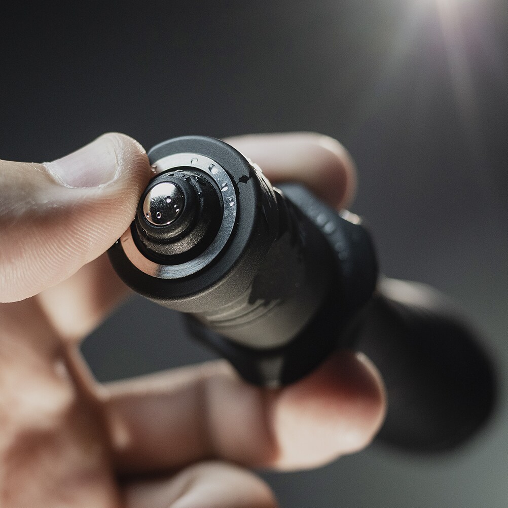 Lanternă Armytek Dobermann Pro Magnet USB Warm - 1400 lumeni