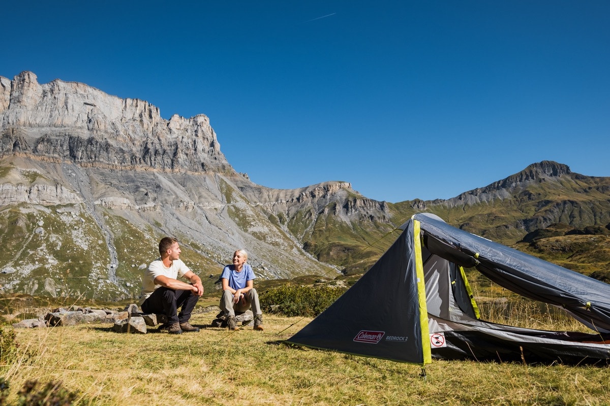 Cort pentru 2 persoane Coleman Bedrock 2