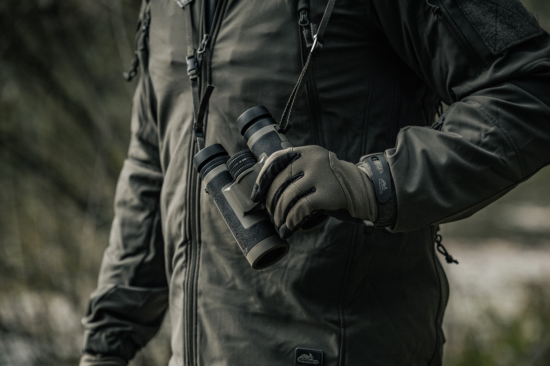 Geacă Helikon Gunfighter Softshell Shark Skin Windblocker - Taiga Green