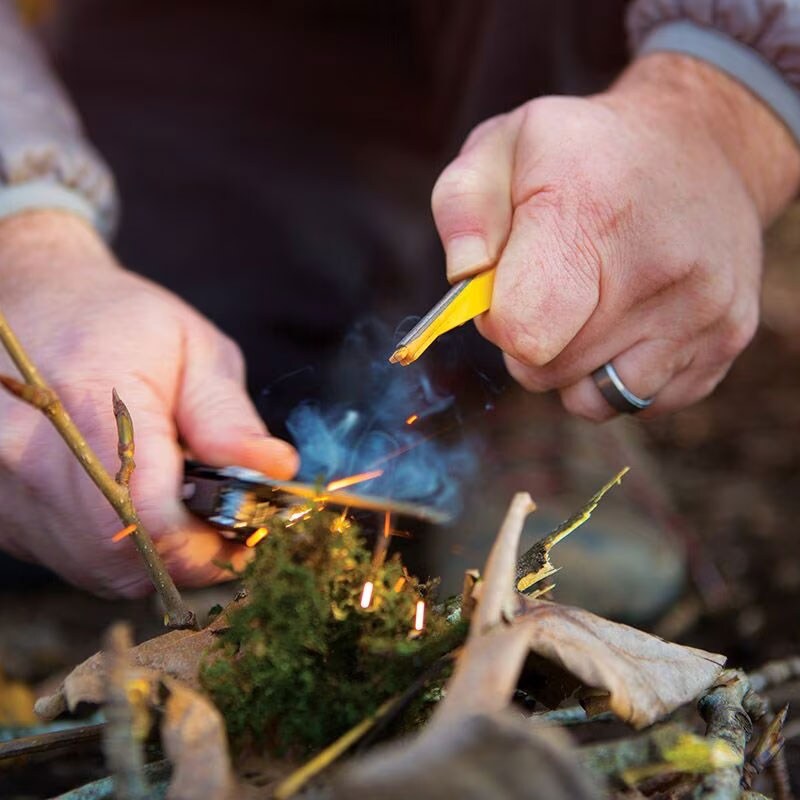 Мультитул Leatherman Signal з кобурою