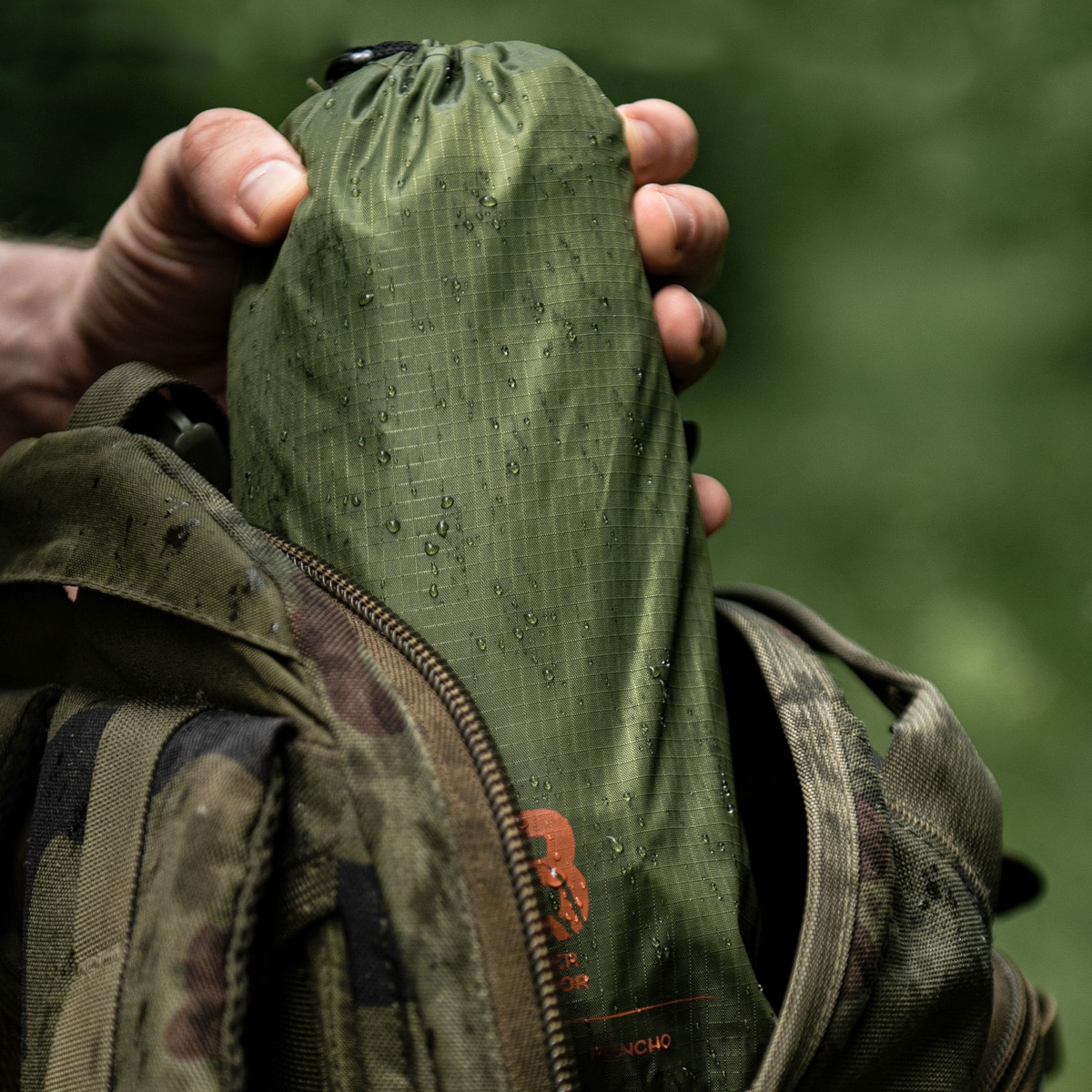 Пончо Badger Outdoor Rain Poncho Ripstop Olive 