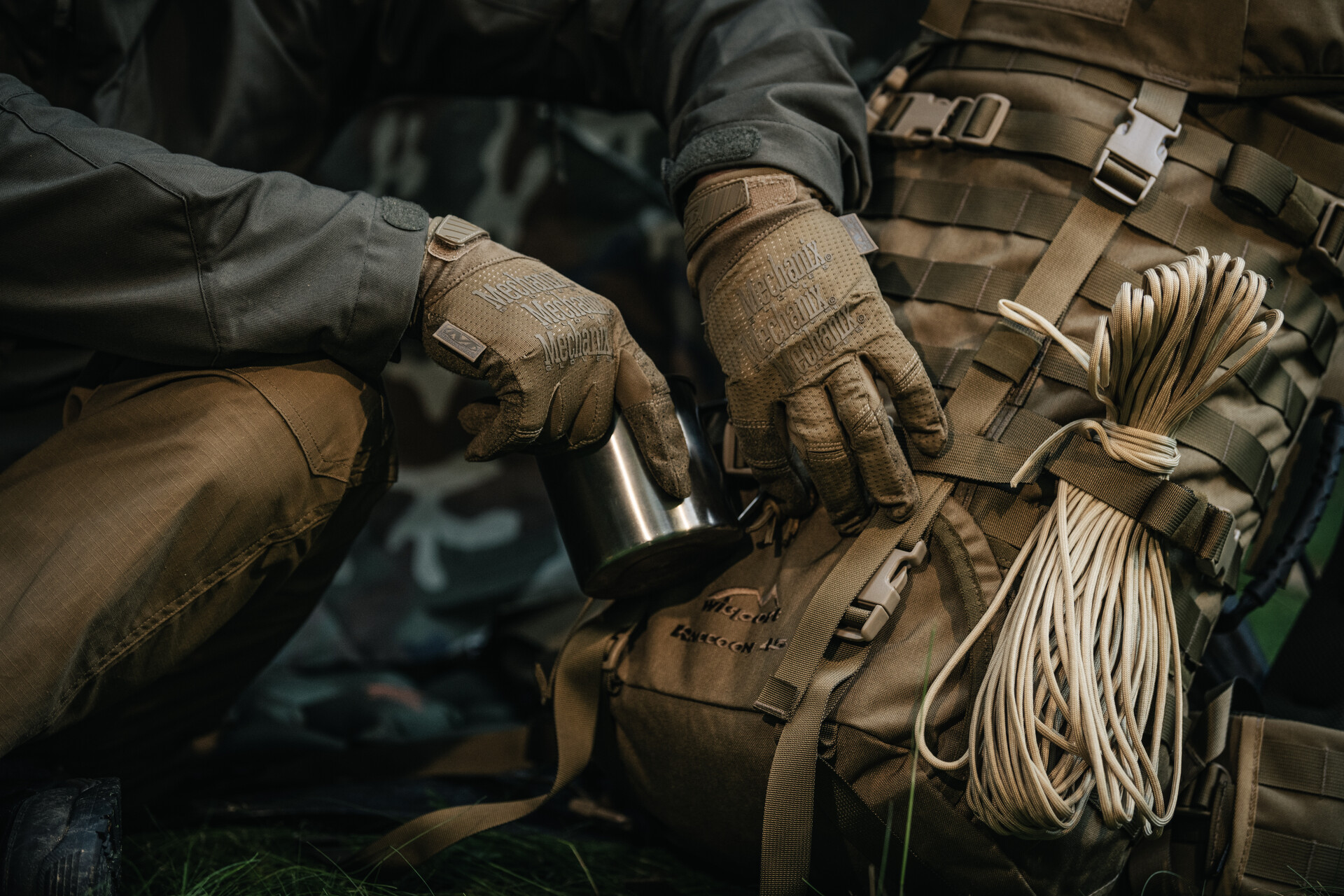 Парашутна мотузка Paracord Badger Outdoor 550 30 м - Coyote