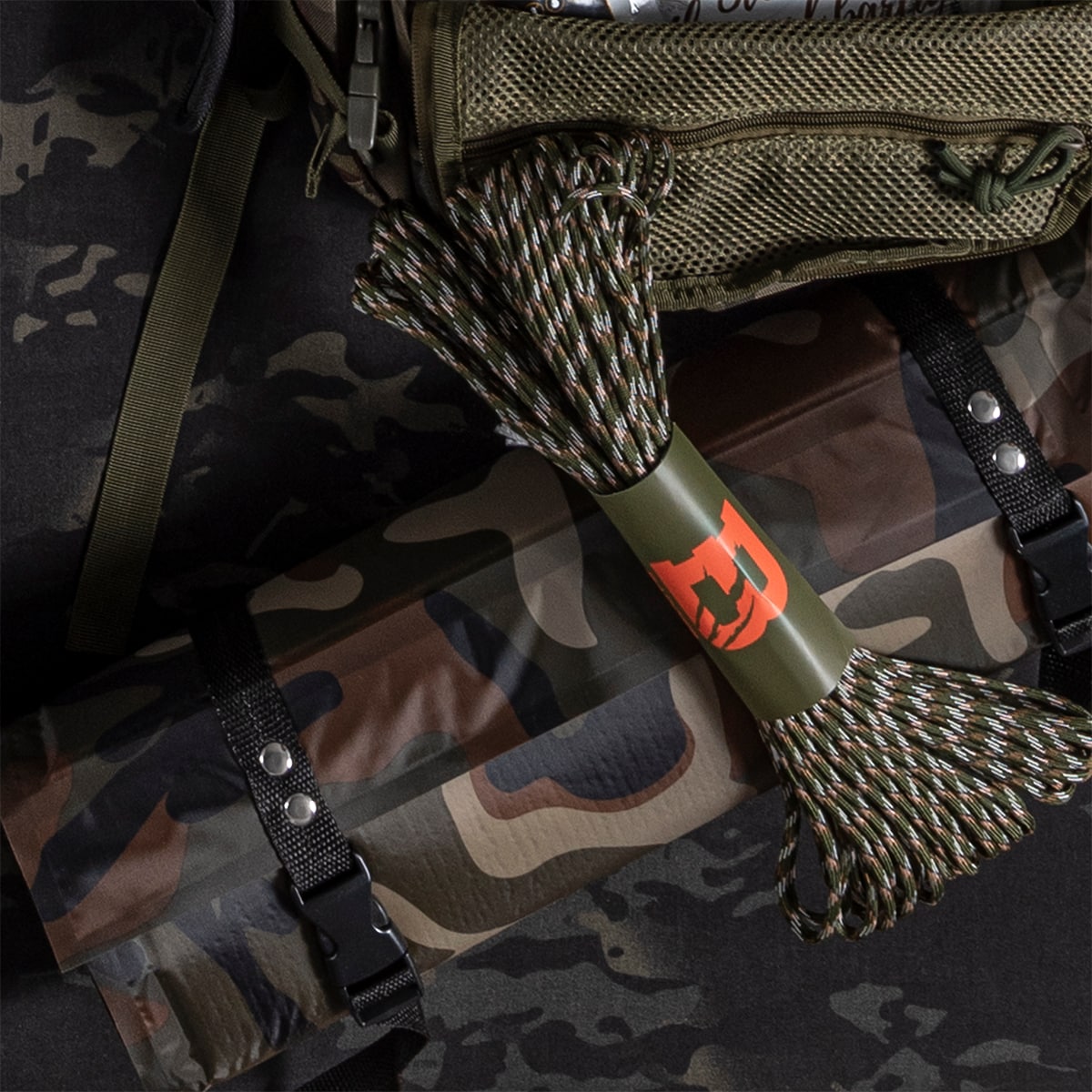 Парашутна мотузка Paracord Badger Outdoor 550 30 м - Woodland