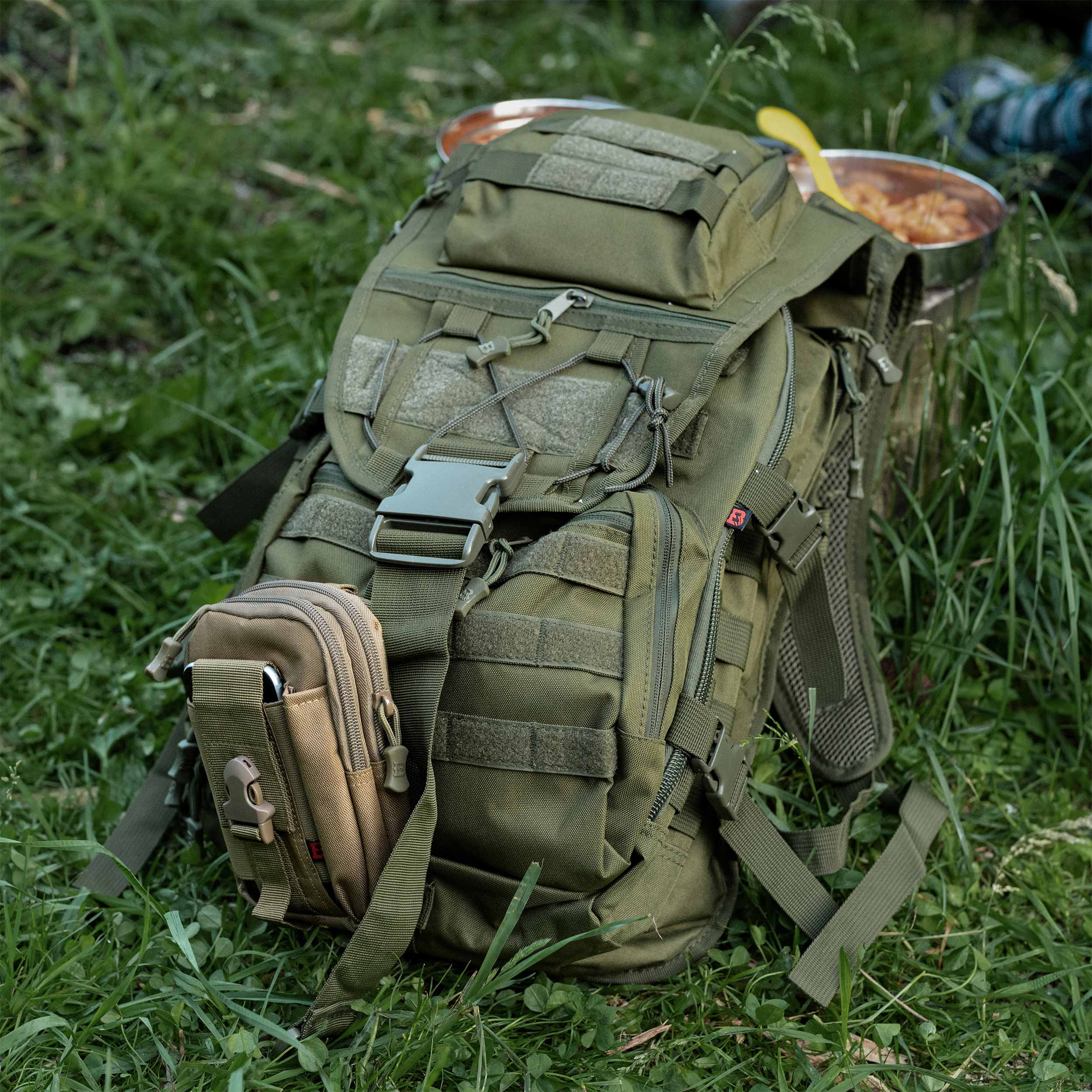 Підсумок для адміністратора Badger Outdoor Tactical Admin Pouch - Coyote