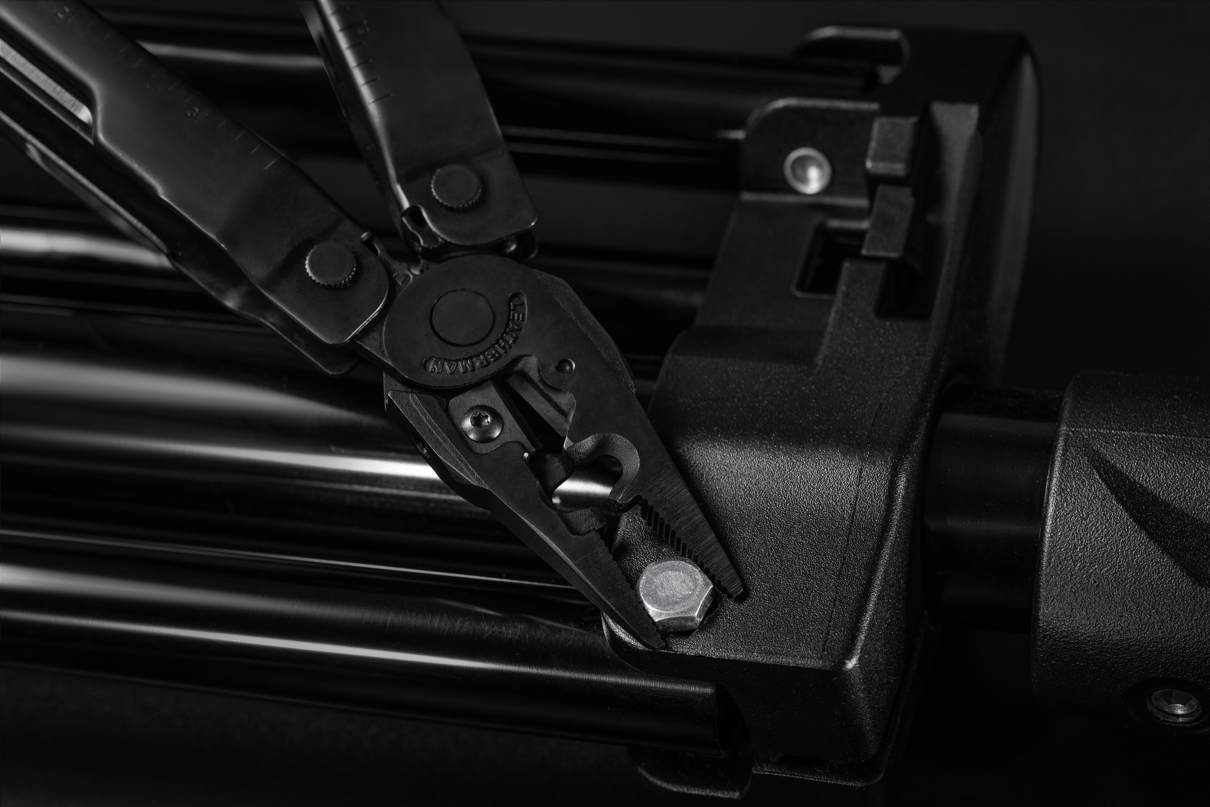 Мультитул Leatherman Super Tool 300 EOD