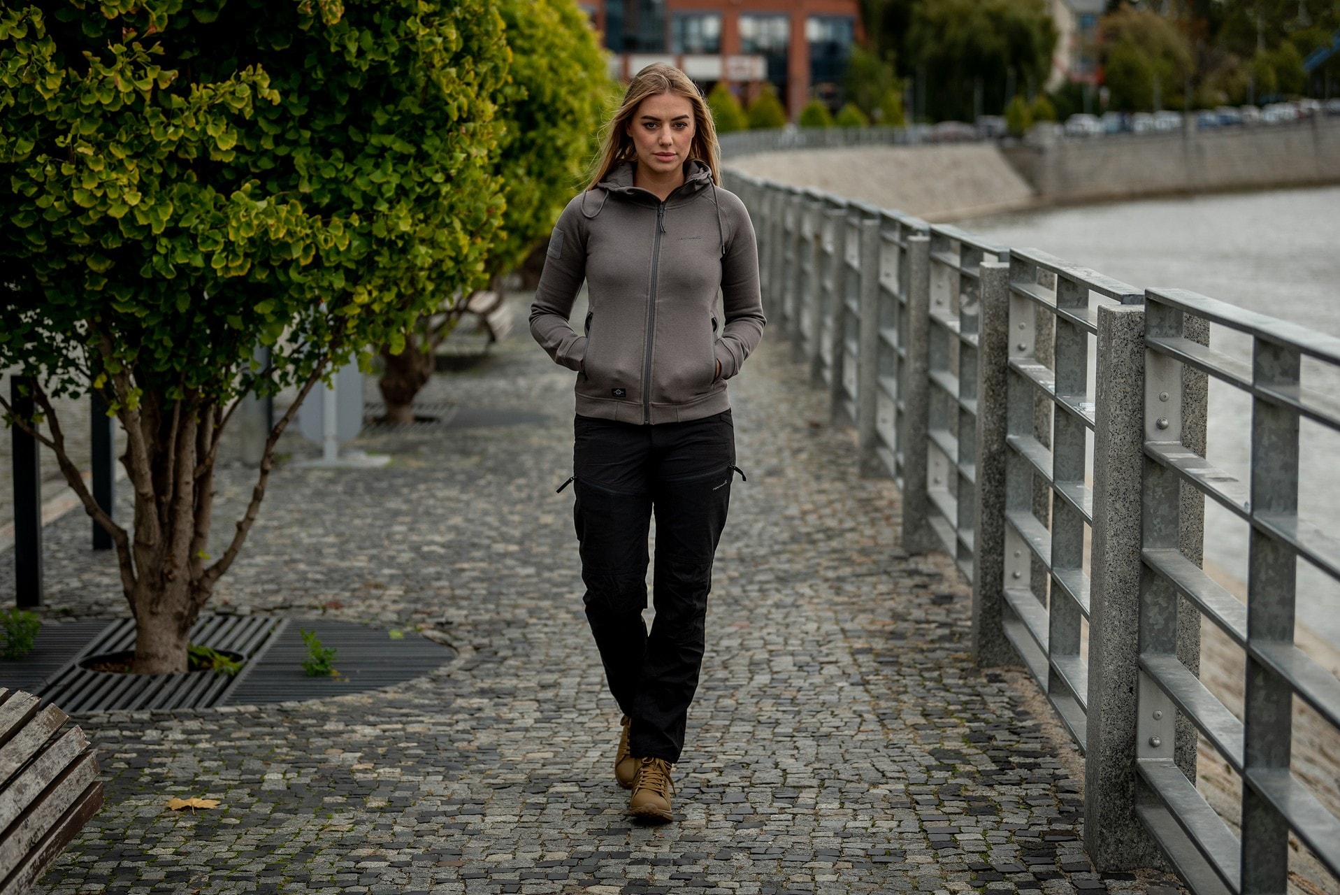 Жіночі штани Pentagon Renegade Savanna Black - просочені