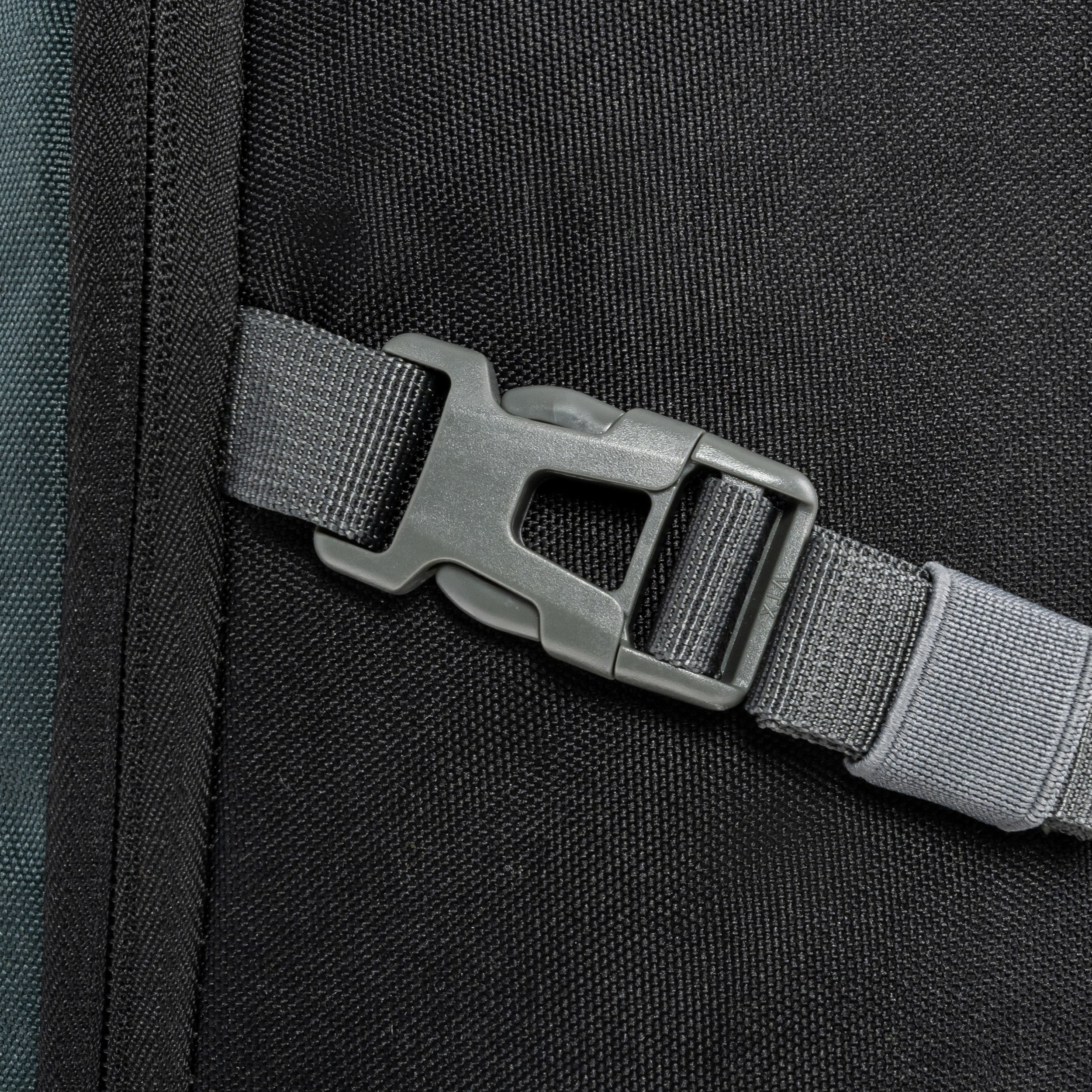 Рюкзак Alpinus Peyto 22 л - Чорний