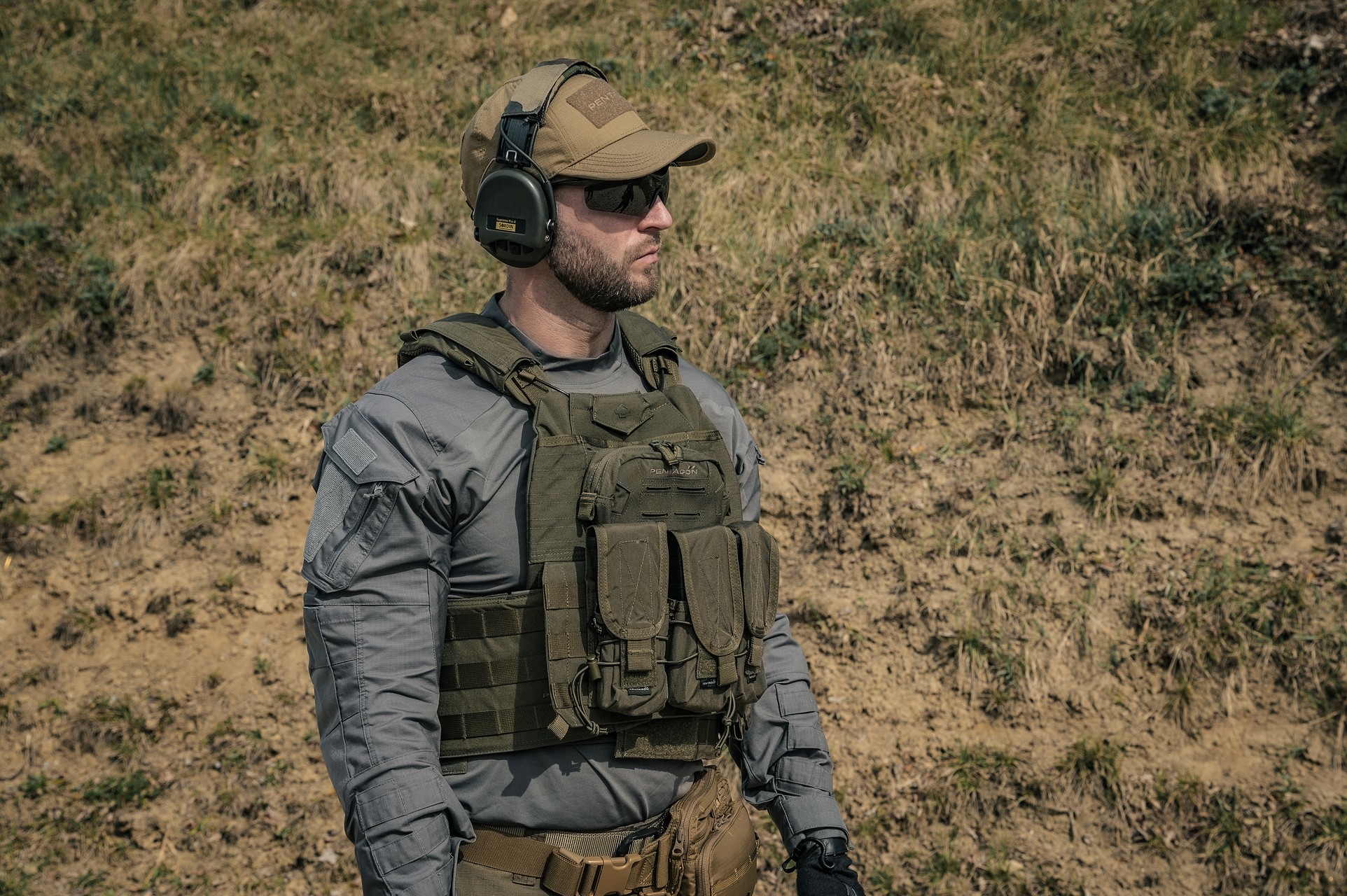 Сонцезахисні окуляри OPC Extreme Raptor Matt Black Smoke/Yellow з поляризацією