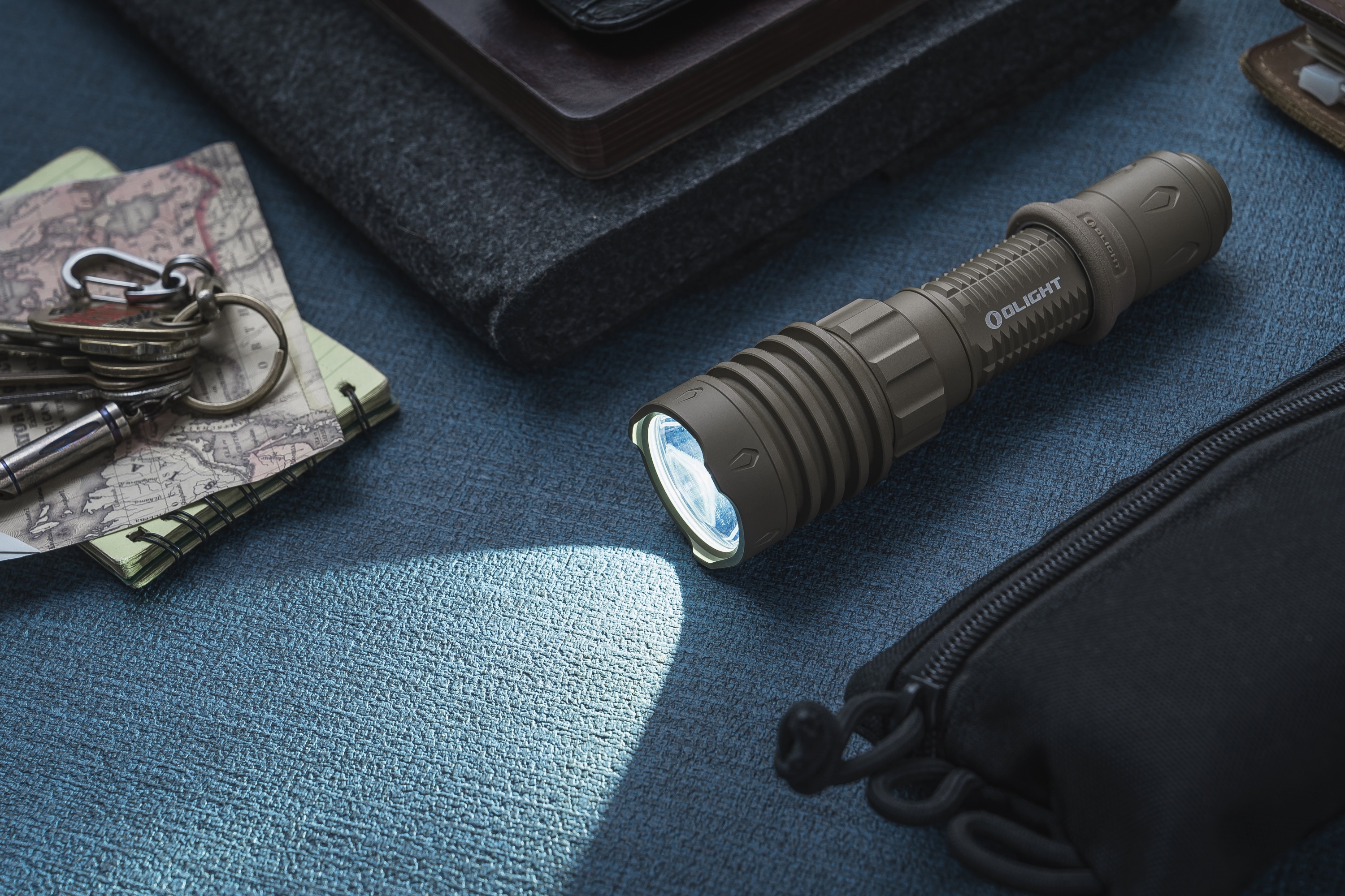 Тактичний ліхтарик Olight Warrior X 4 Flat Dark Earth - 2600 люменів