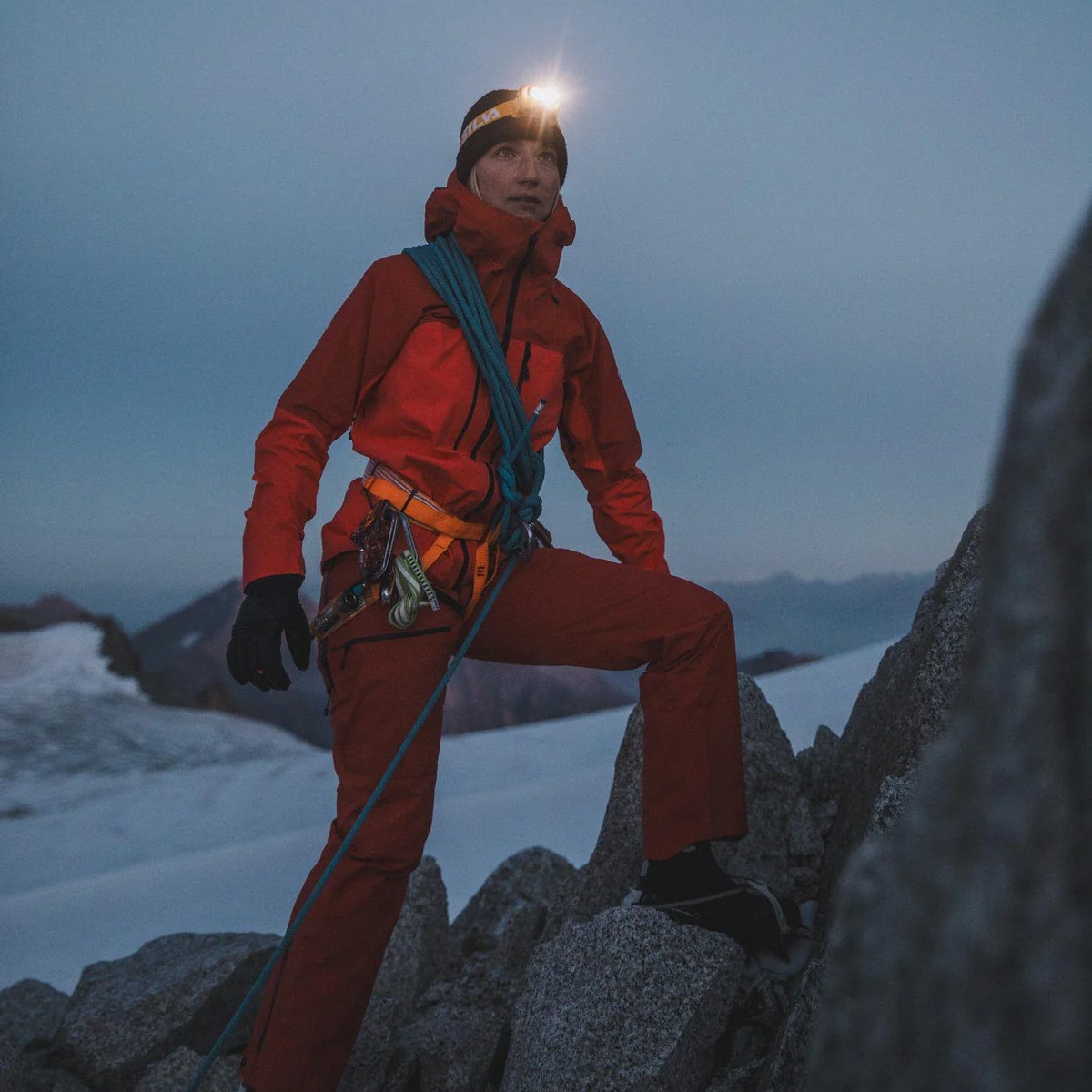 Налобний ліхтарик Silva Explore 5 Yellow - 700 люменів