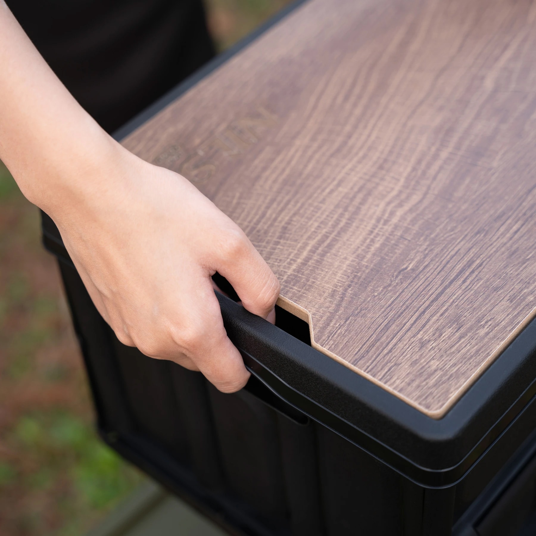 Транспортний ящик Nils Camp NCB4005 20 л з функцією столу