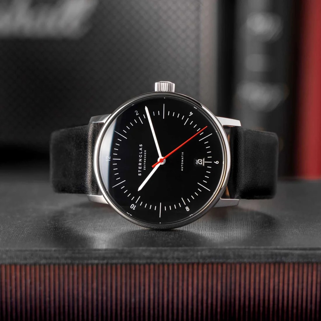 Годинник Sternglas Naos Automatik - Black/Red