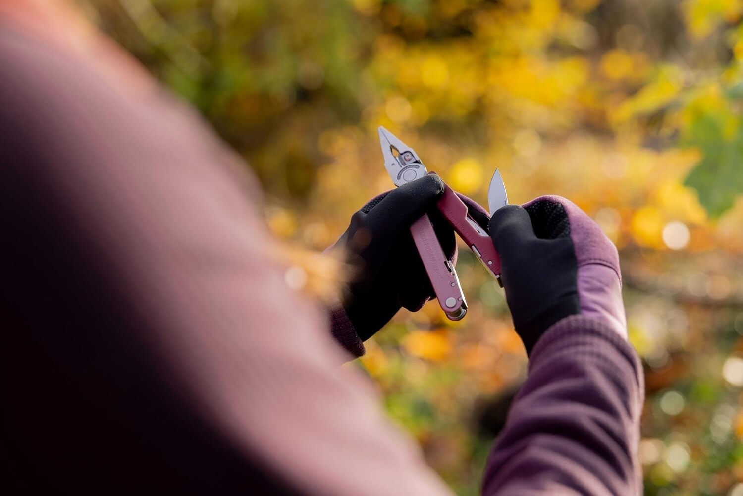 Мультитул Leatherman Rebar Heathered Cranberry з кобурою