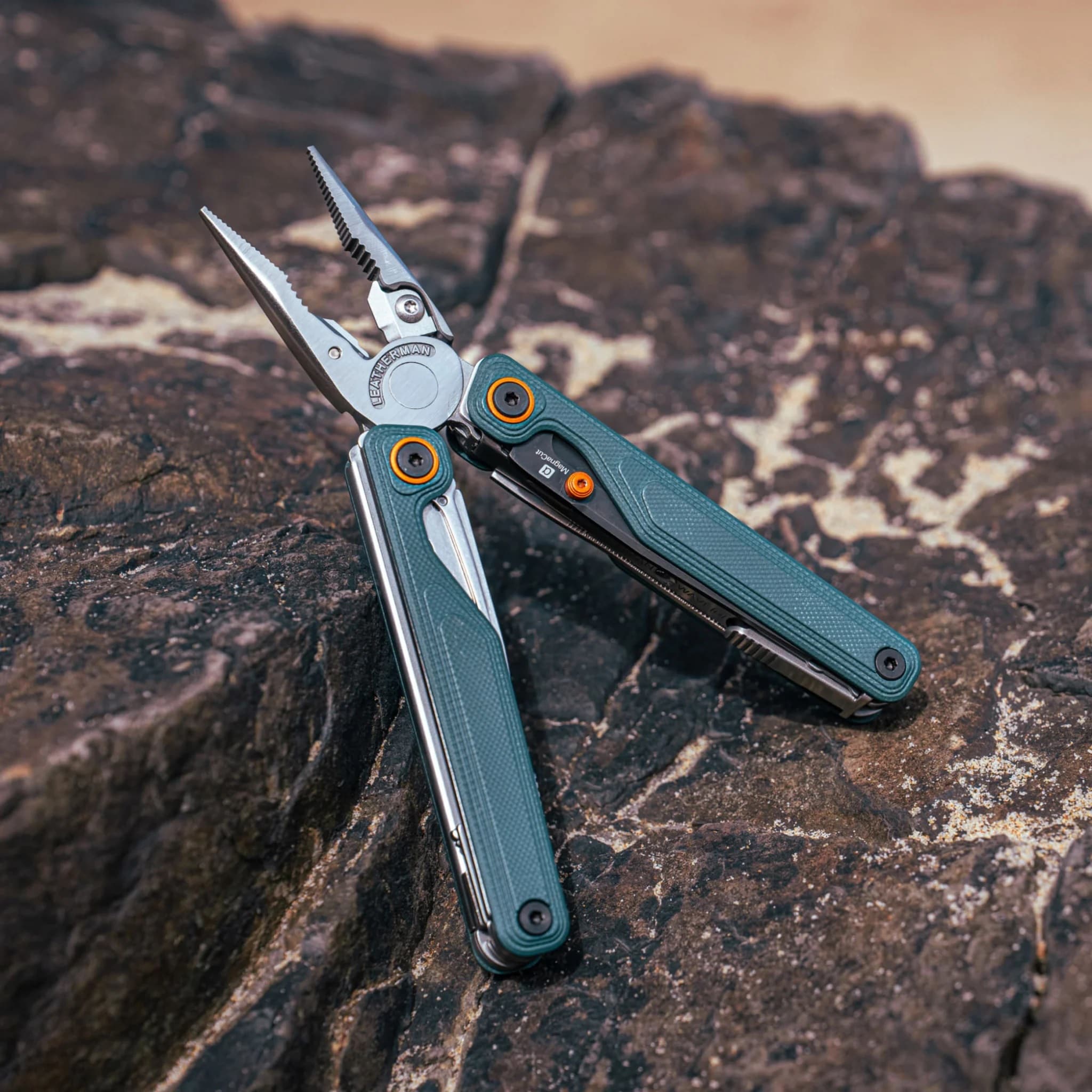 Мультитул Leatherman Wave Alpha - Cascadia