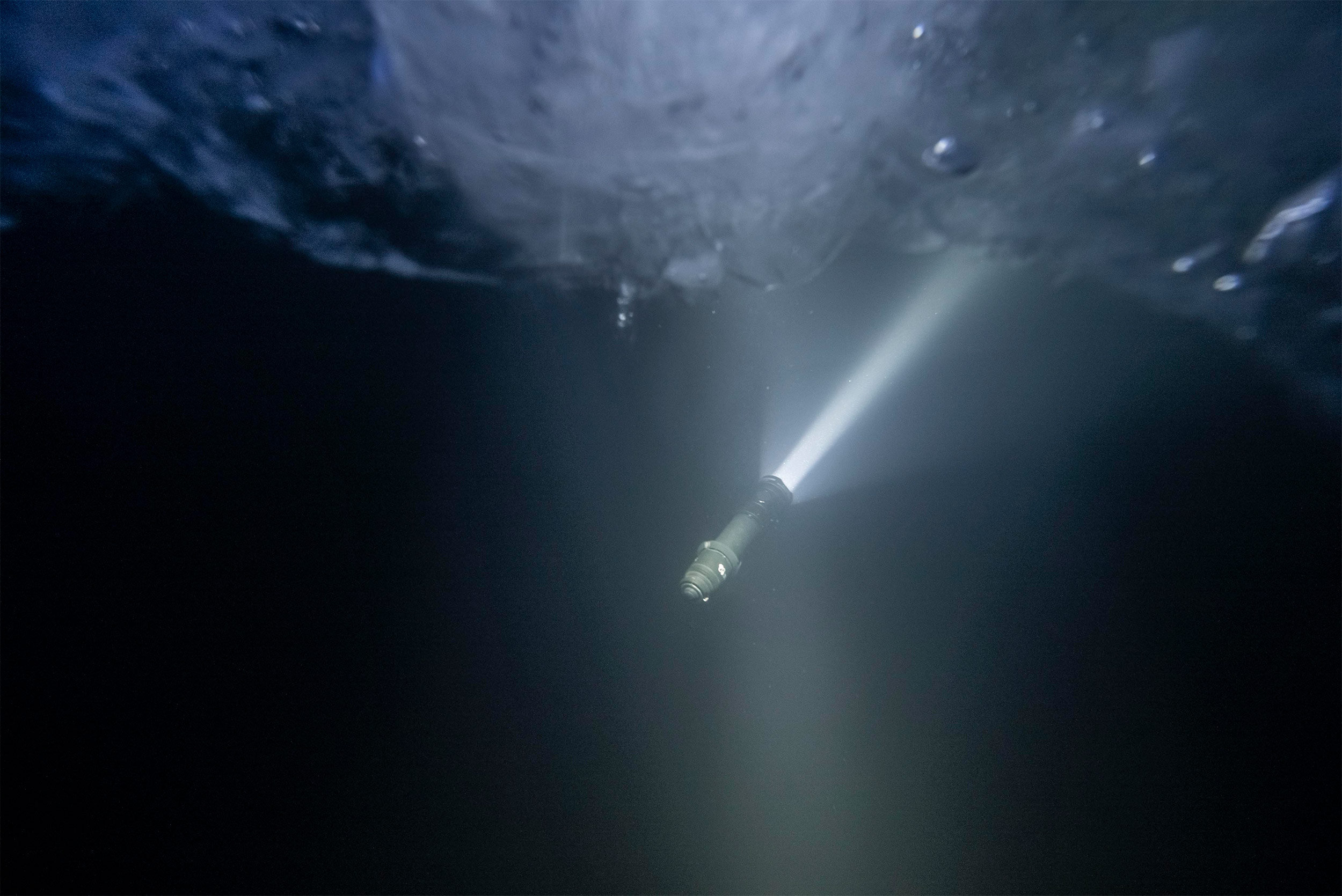 Тактичний ліхтарик Armytek Predator PRO Max White PCB - 3000 люменів