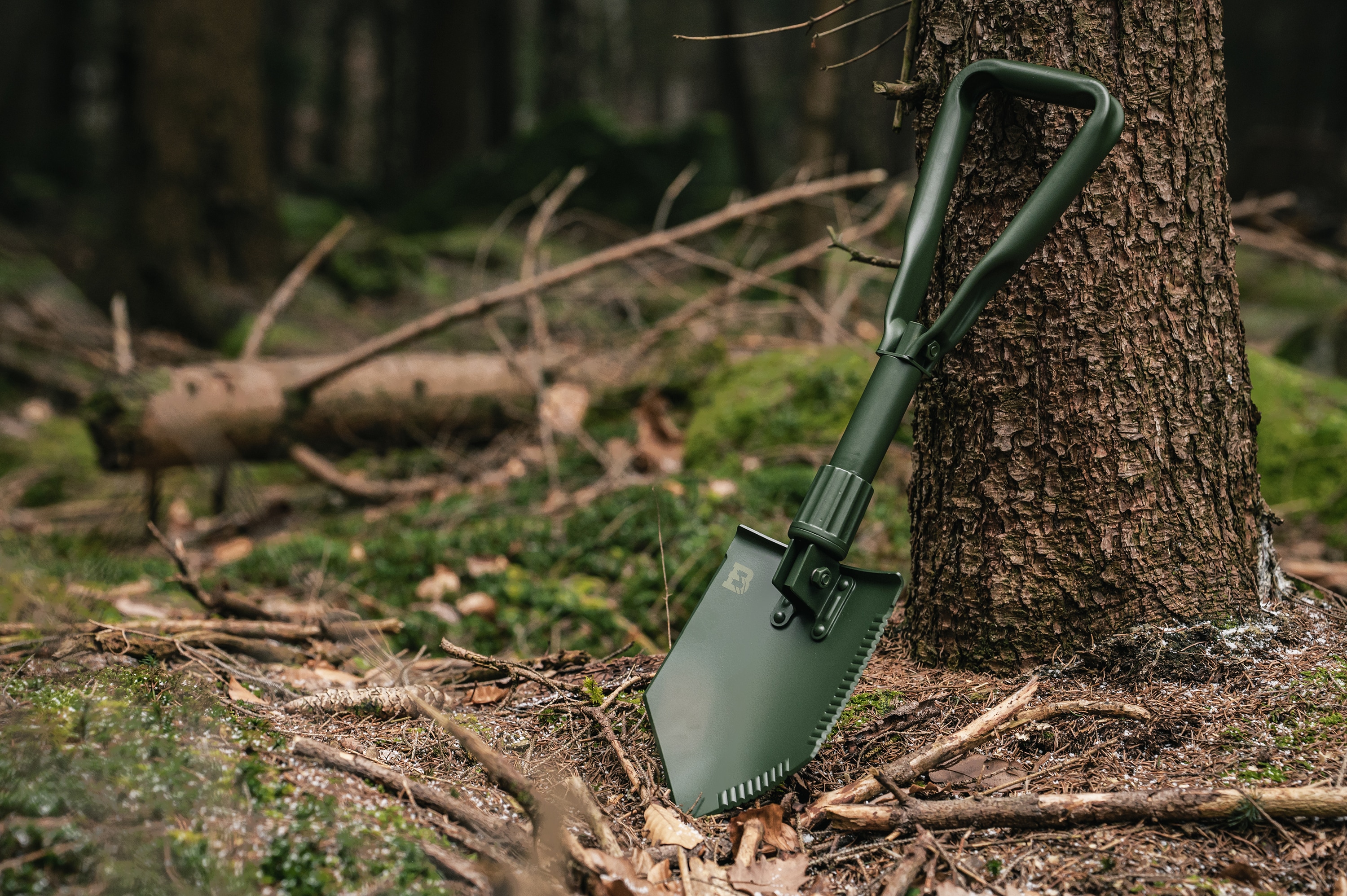 Саперна складана лопата Badger Outdoor US Army Military Grade Entrenching Tool - Olive