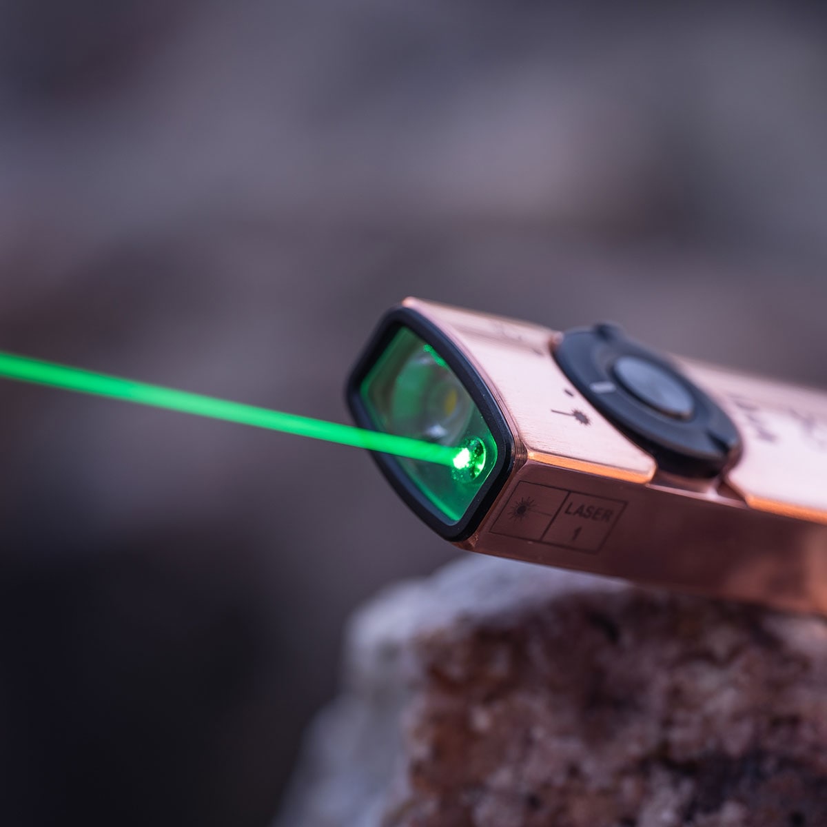 Ліхтарик з лазерним покажчиком Olight Arkfeld Eternal 3 Copper - 1000 люменів