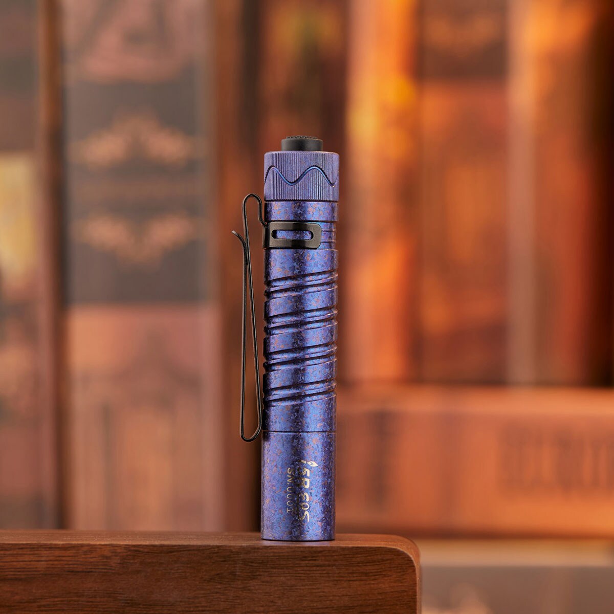 Ліхтарик Olight I5R EOS Limited Edition Ice Flower Periwinkle Blue - 350 люменів
