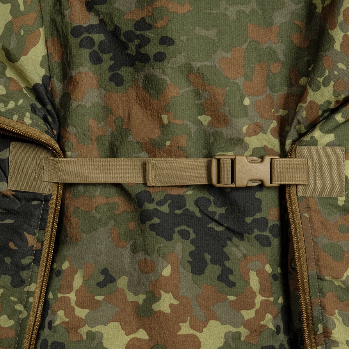 Пончо Helikon-Tex Swagman Roll Climashield Apex з функцією спального мішка - Flecktarn