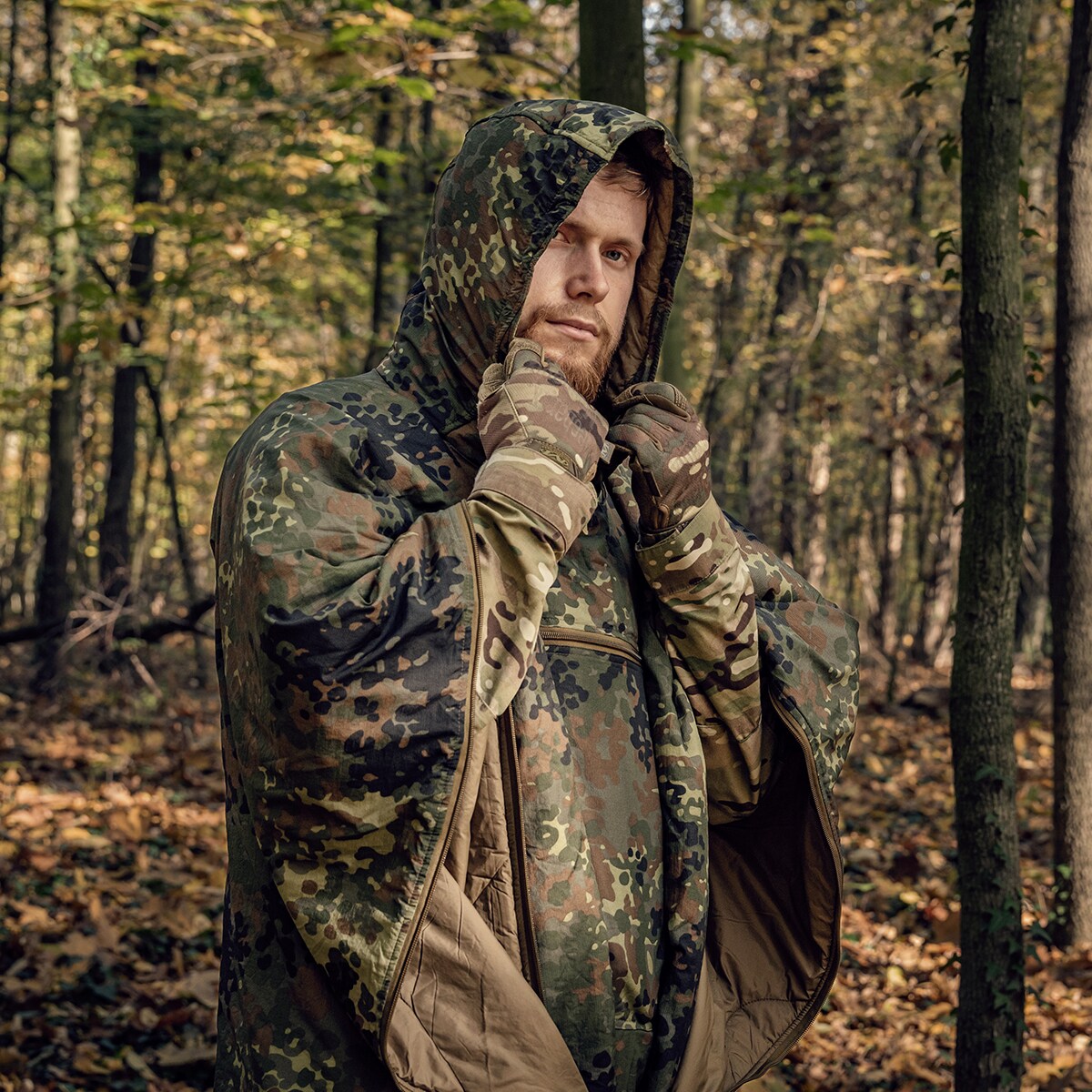 Пончо Helikon-Tex Swagman Roll Climashield Apex з функцією спального мішка - Flecktarn