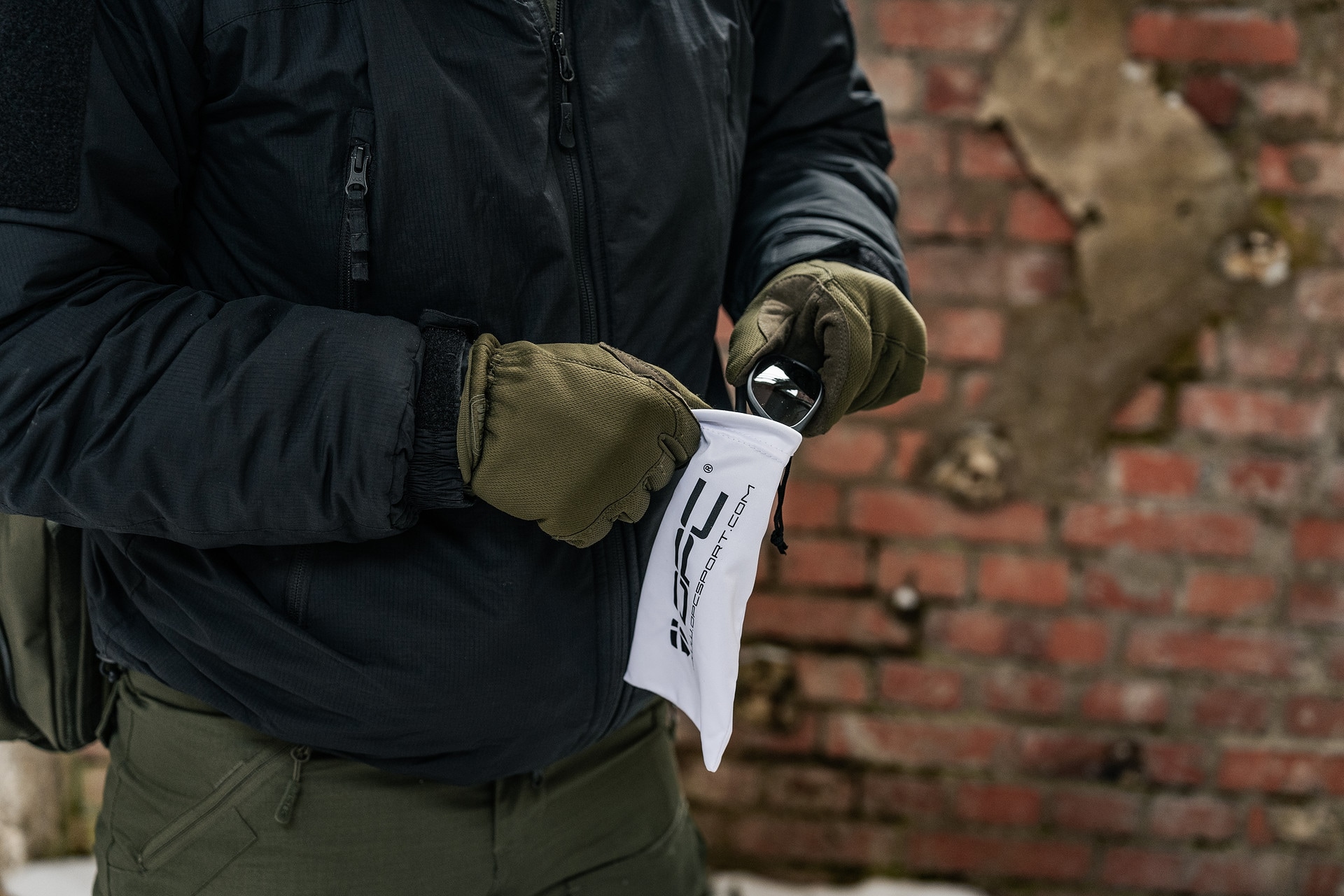 Сонцезахисні окуляри OPC Military Marines Black Matt Smoke Revo з поляризацією