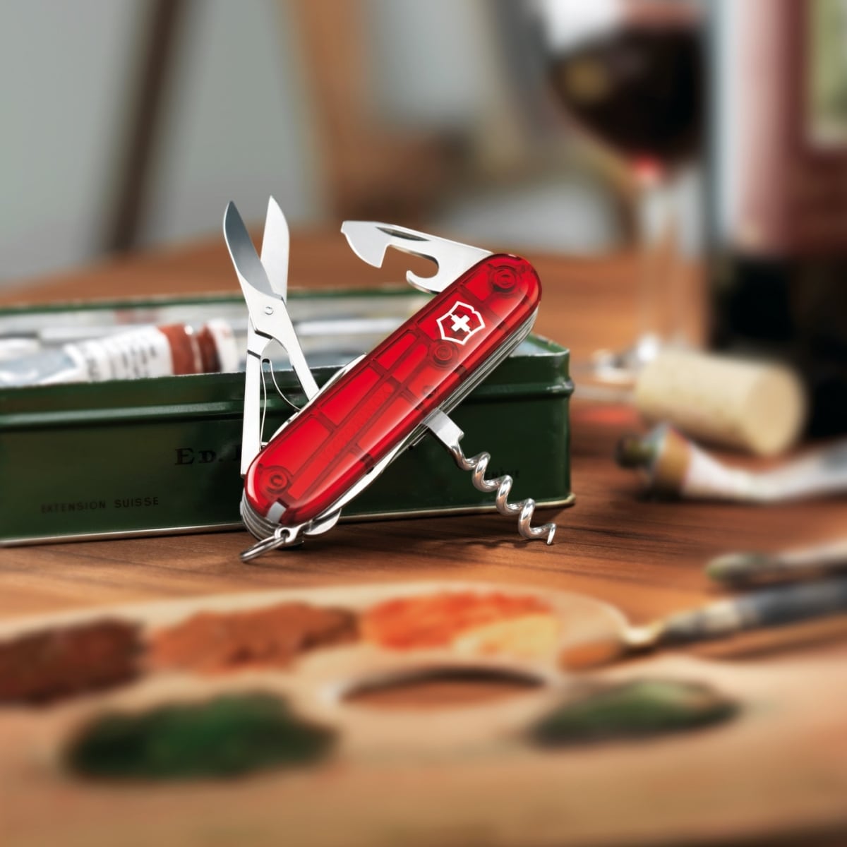 Багатофункціональний ніж Victorinox Climber Transparent Red