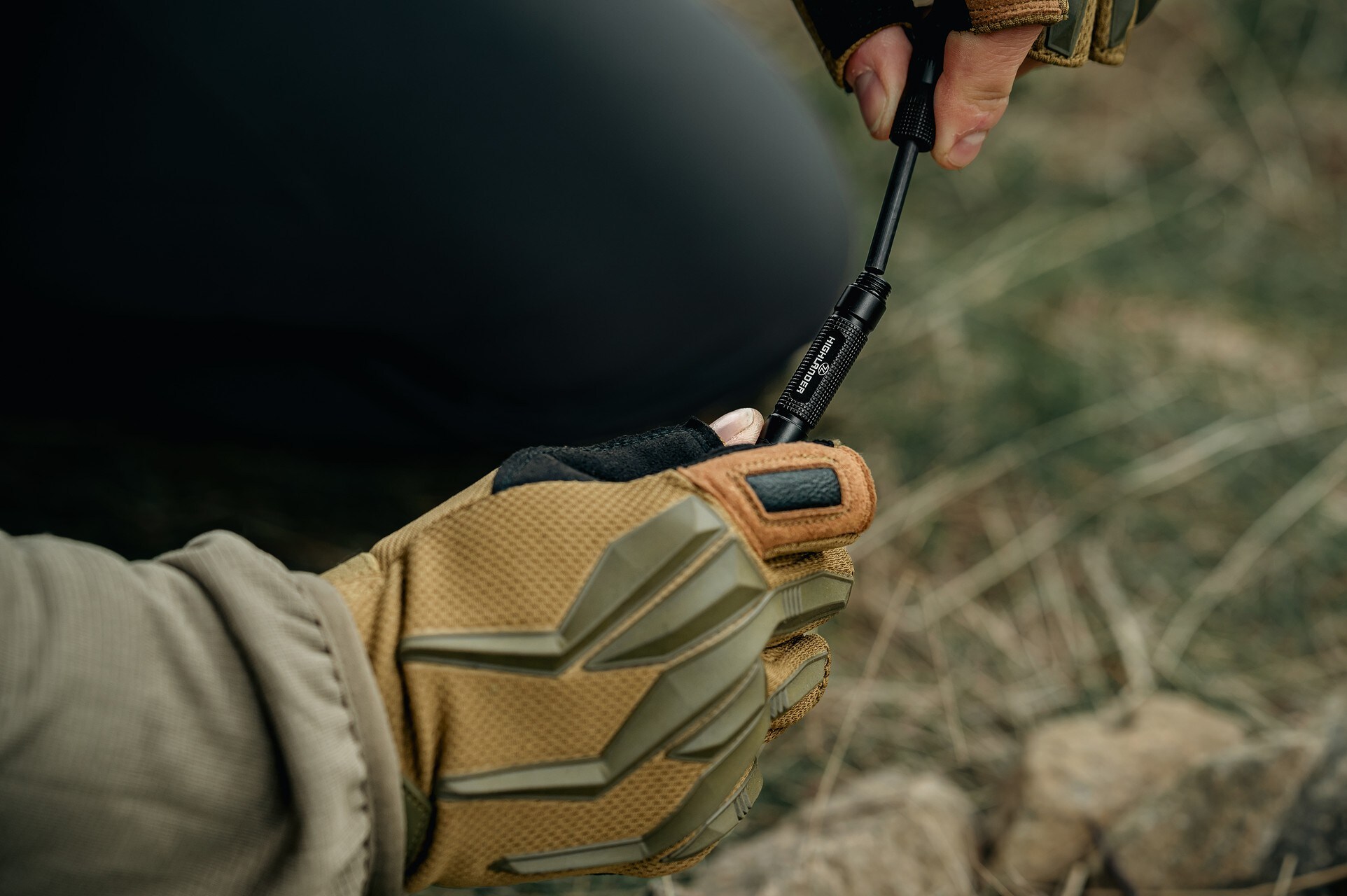 Набір для розпалювання багаття з компасом Highlander Outdoor